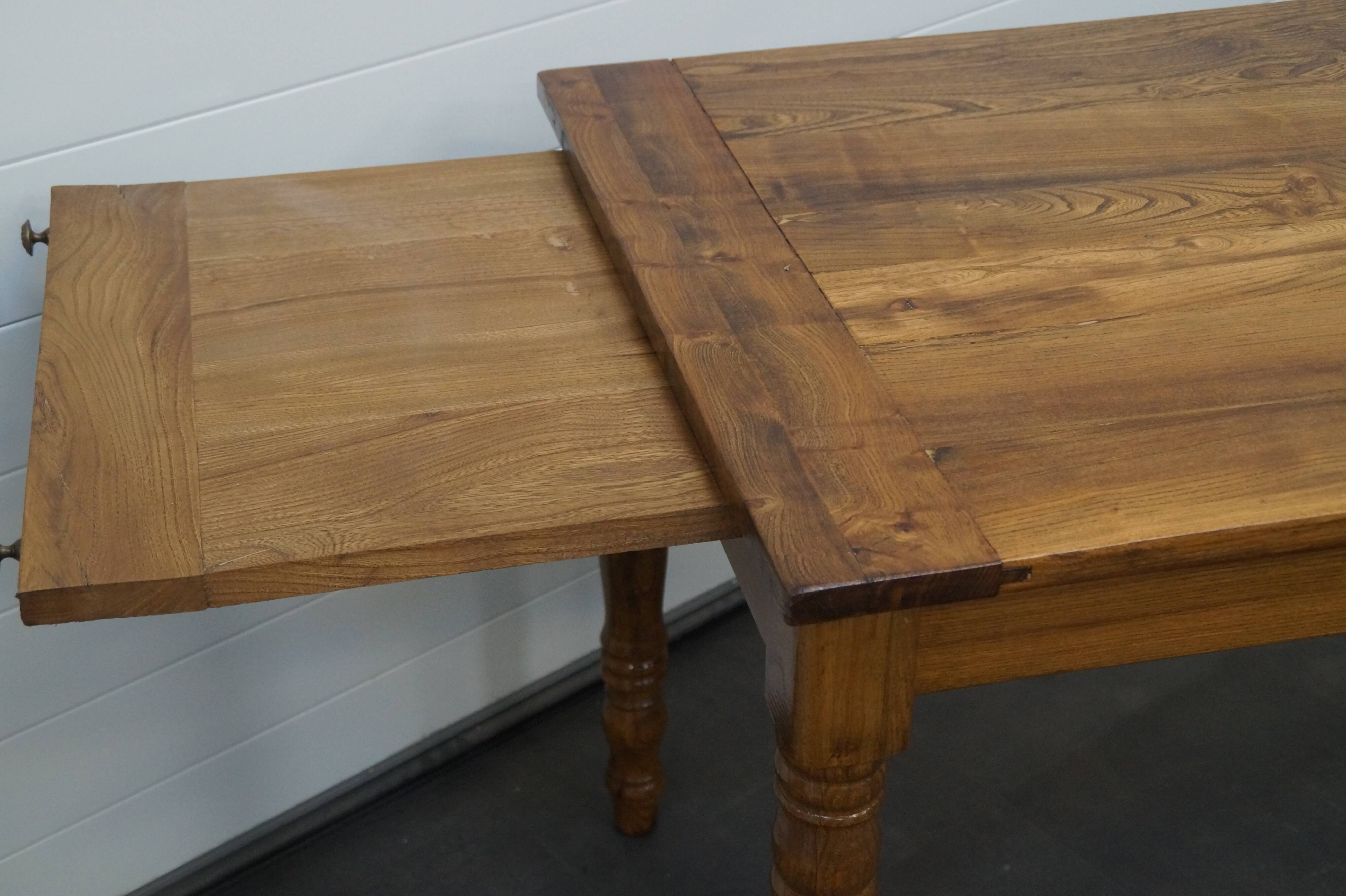 Table de ferme en orme massif