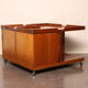 Table basse modulaire avec barre intégrée sur roulettes conçue par Luigi Sormani Italie, années 1960