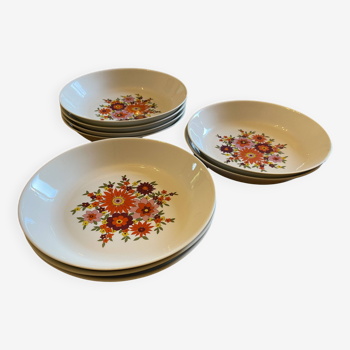 Set of 9 soup plates in Berry porcelain created by L. Lourioux