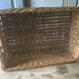 Wicker baker's basket