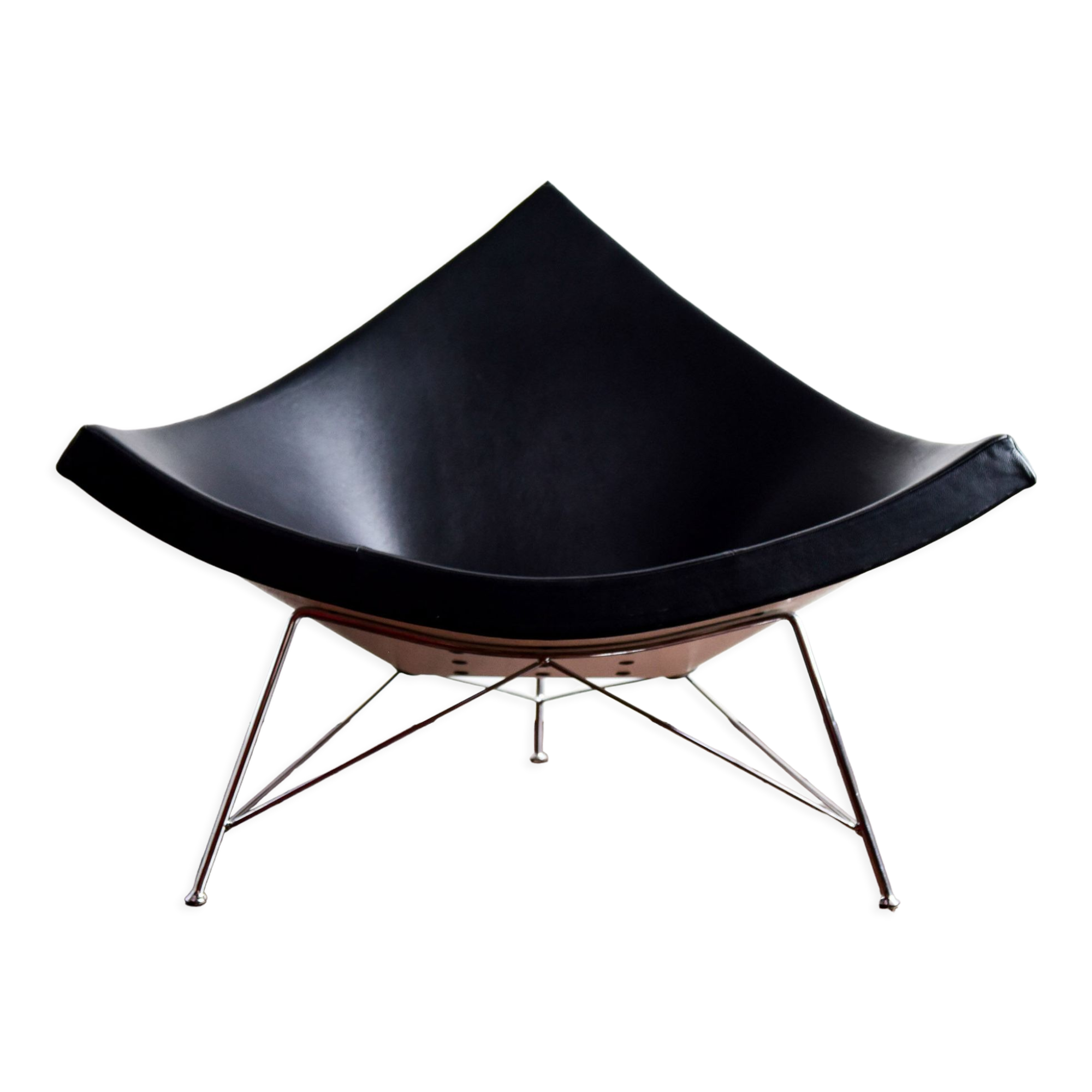 Coconut chair designed by George Nelson