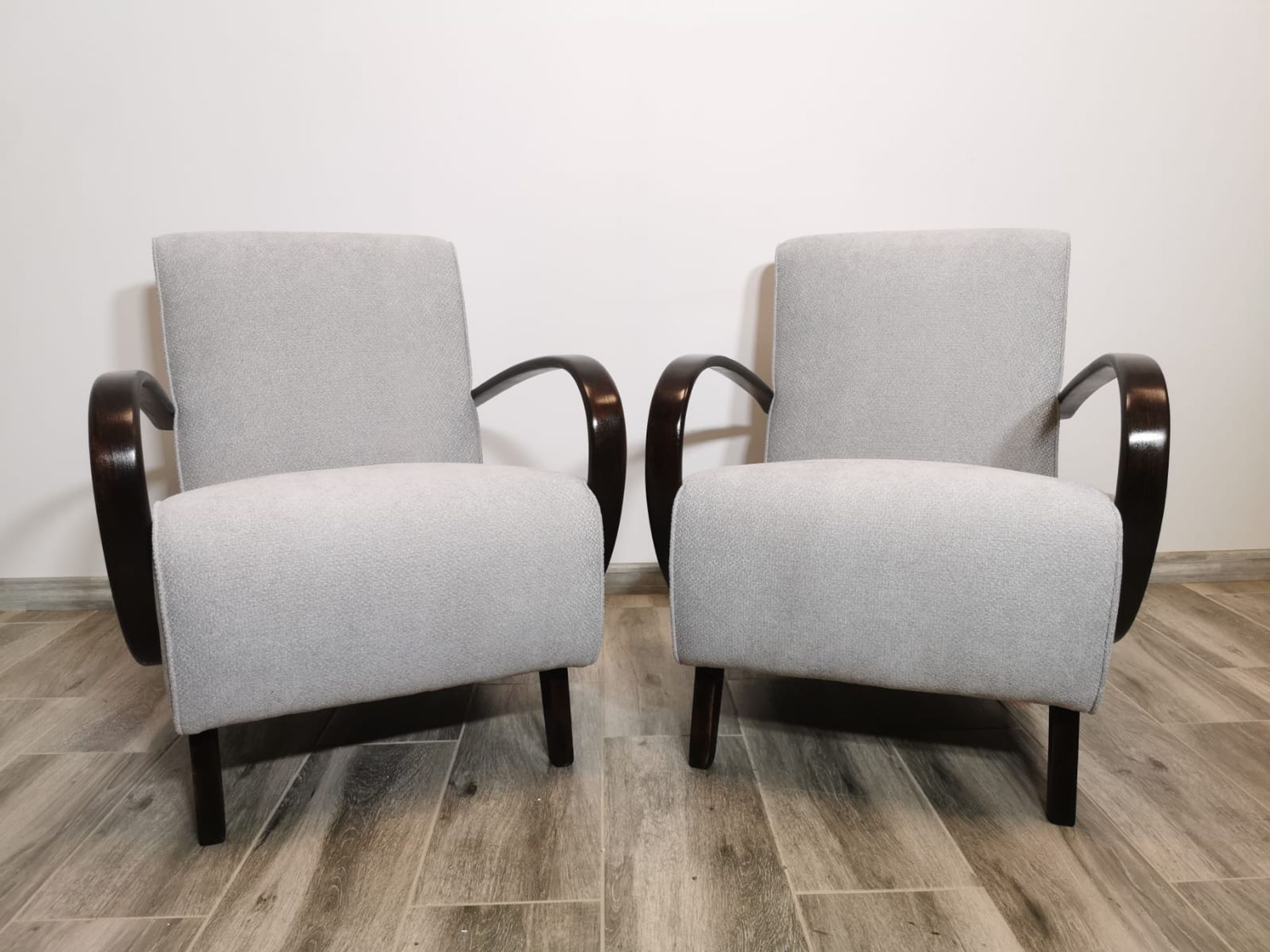 Fauteuils de Jindrich Halabala, années 1940, Set de 2