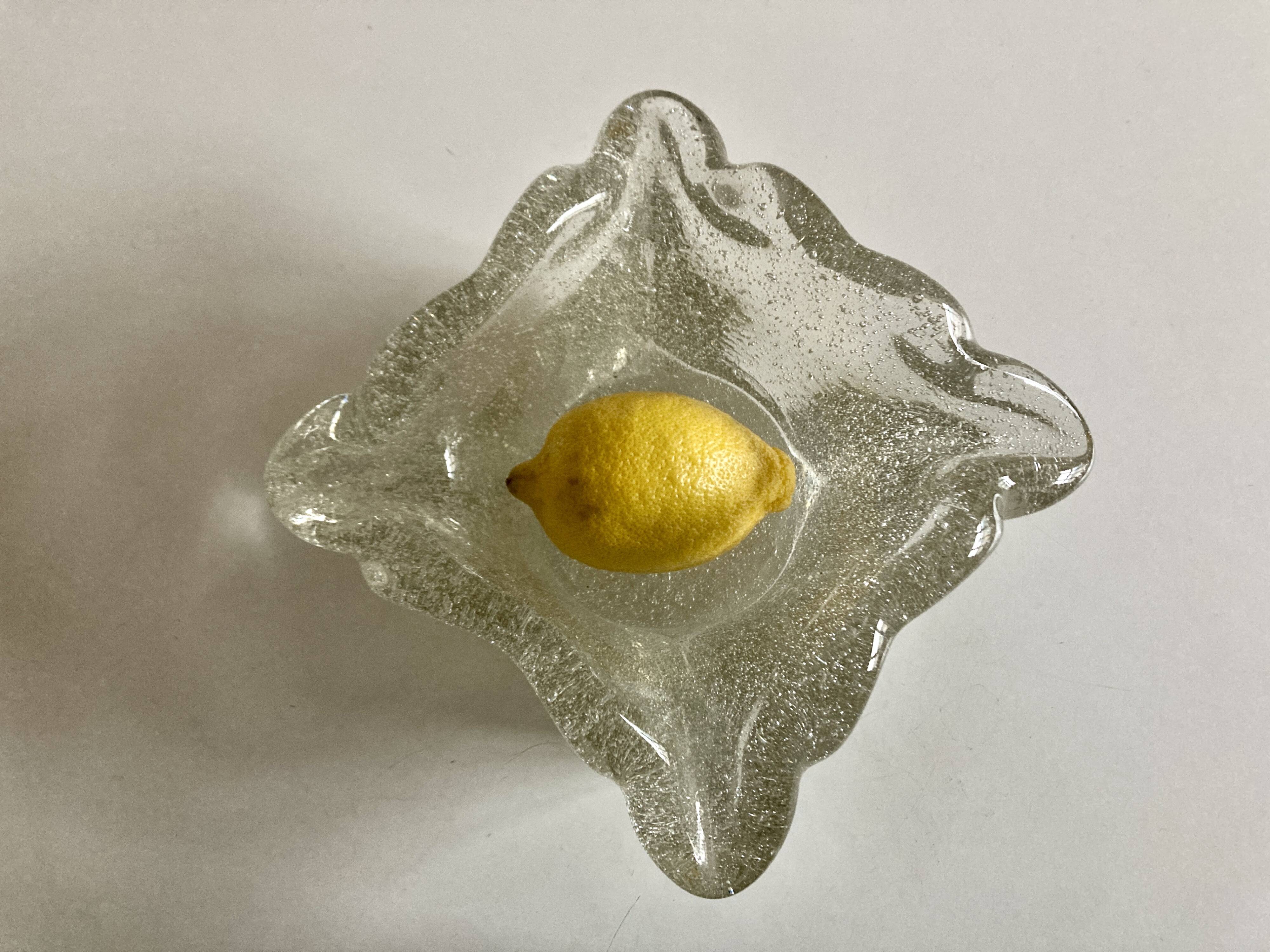 Cendrier massif ondulé mid century en verre bullé 1960 design italien