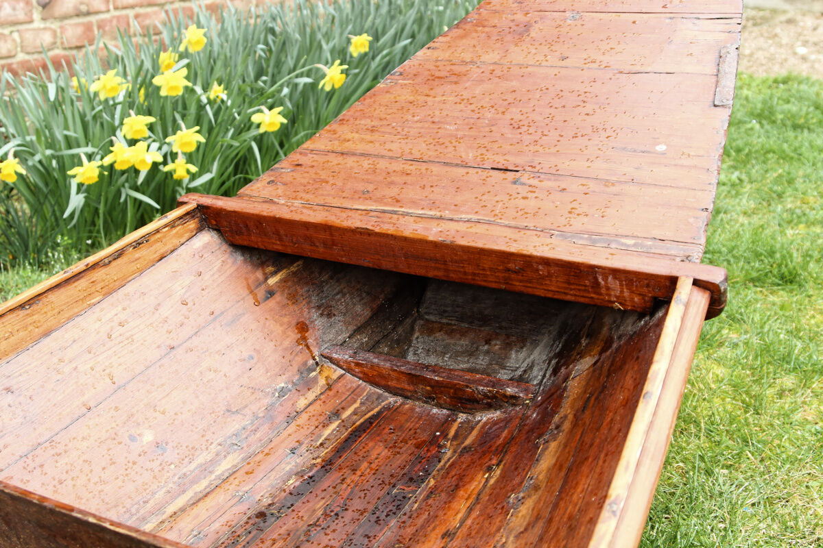 Ancient Picardy boat in solid wood