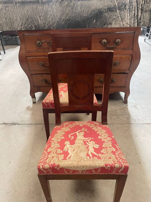 lot de trois chaises anciennes de style Empire.