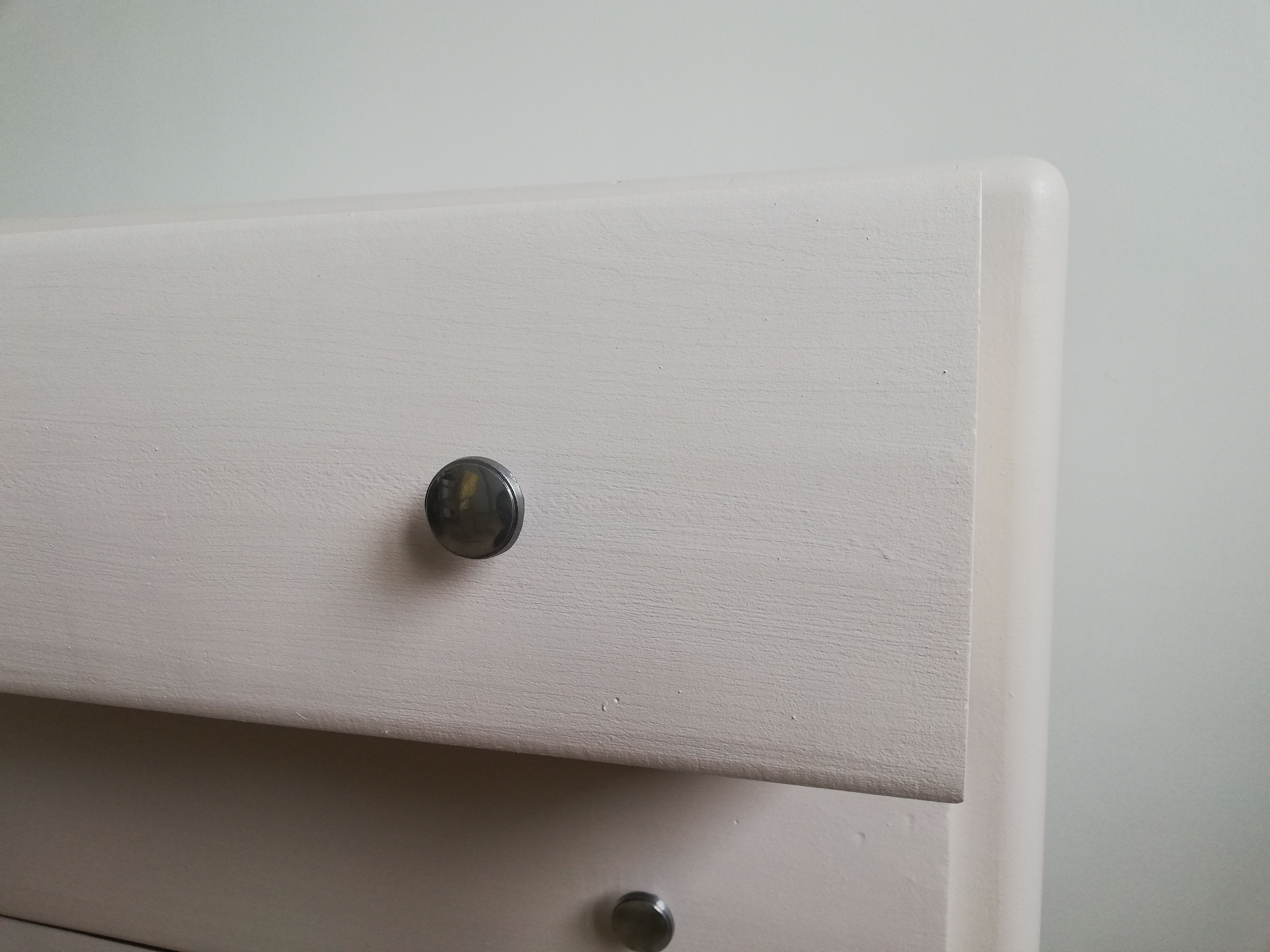 Vintage chest of drawers