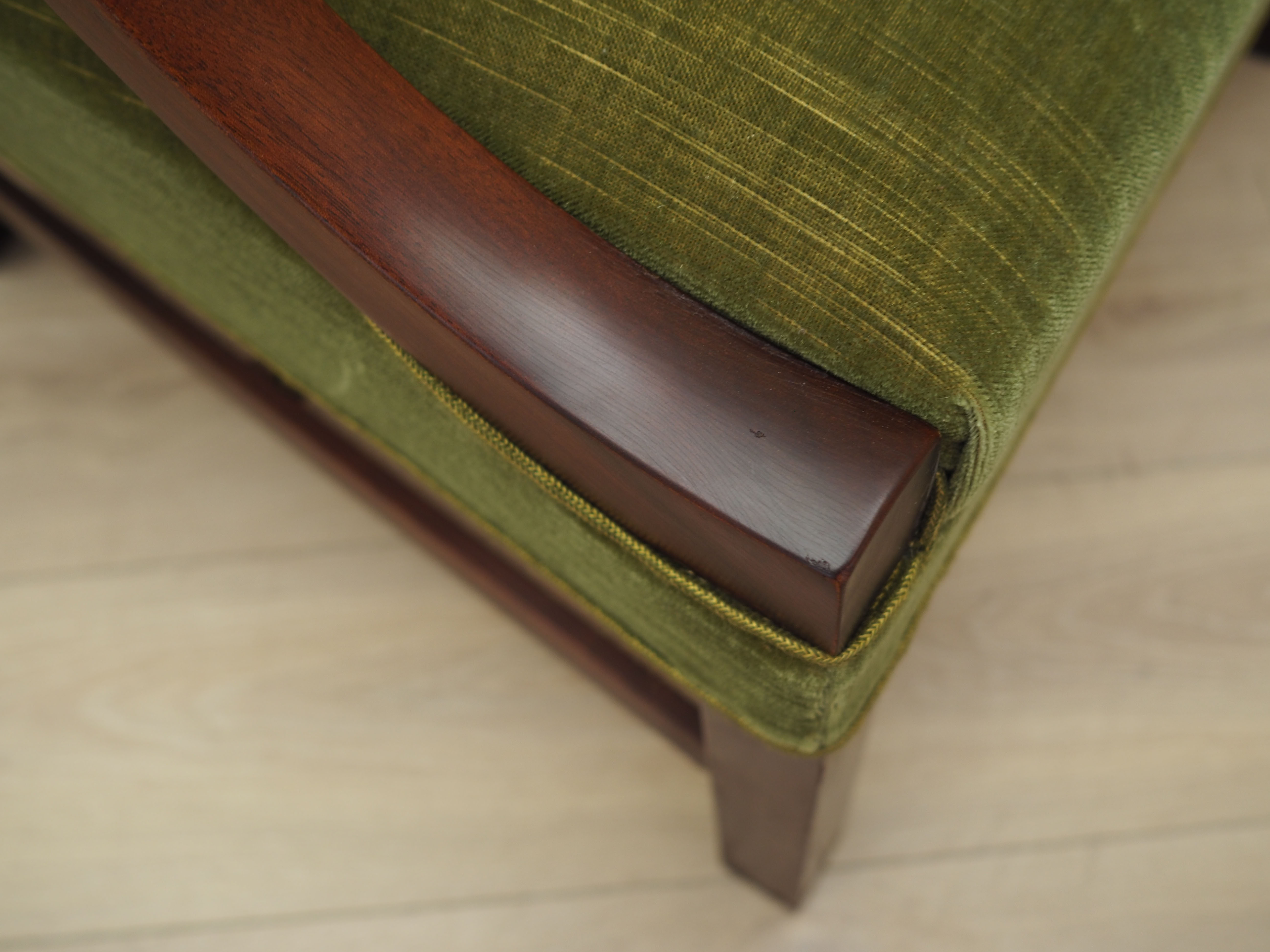 Fauteuil en acajou, design danois, années 1970, production: Danemark
