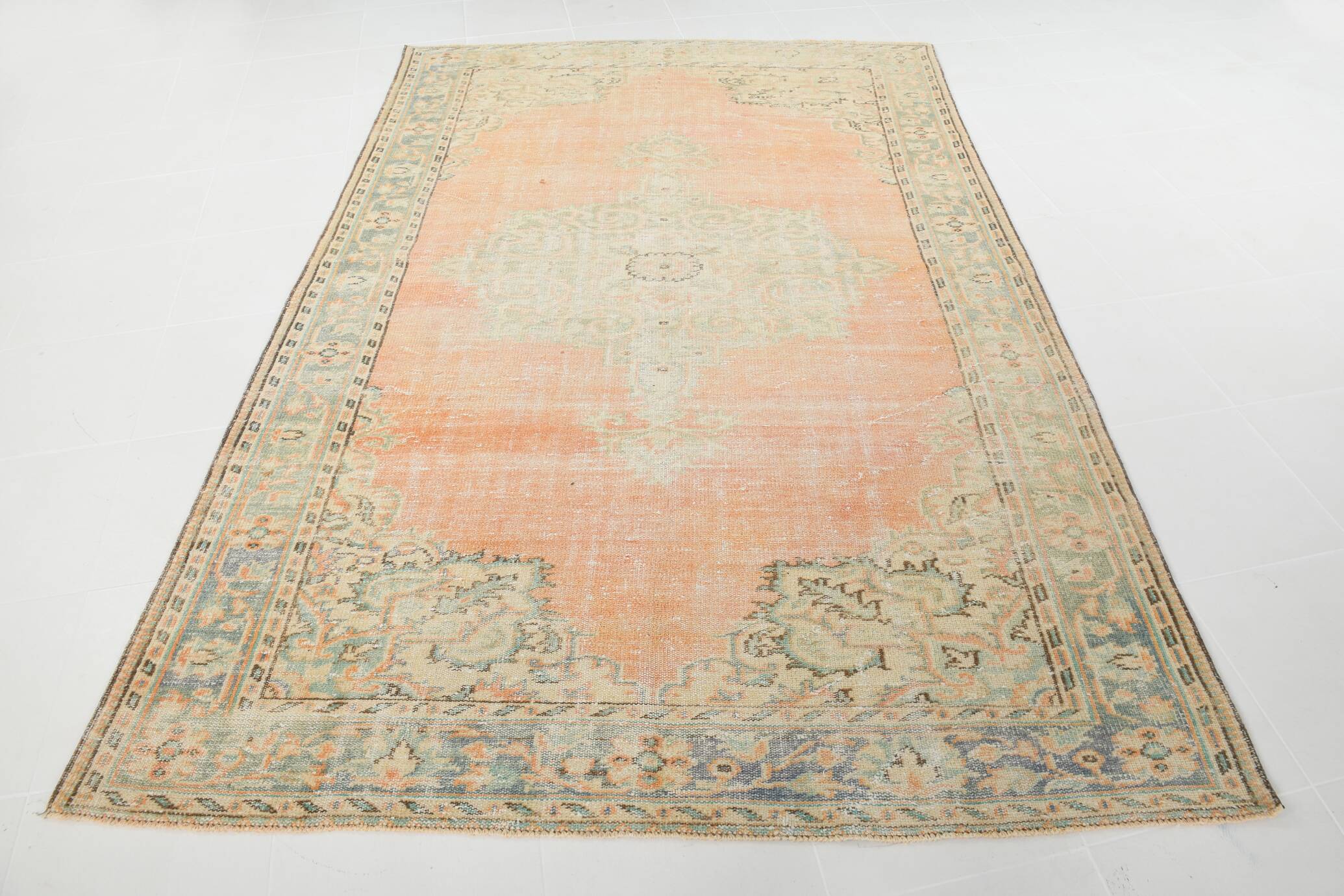 Turkish Rug, 192x288 Cm
