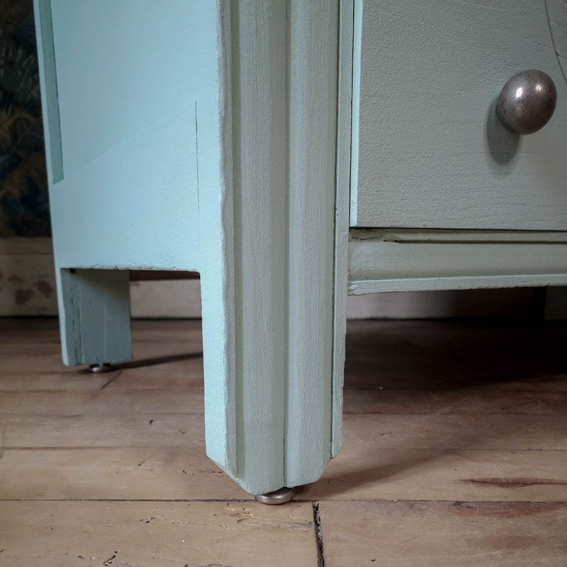 Art Deco chest of drawers