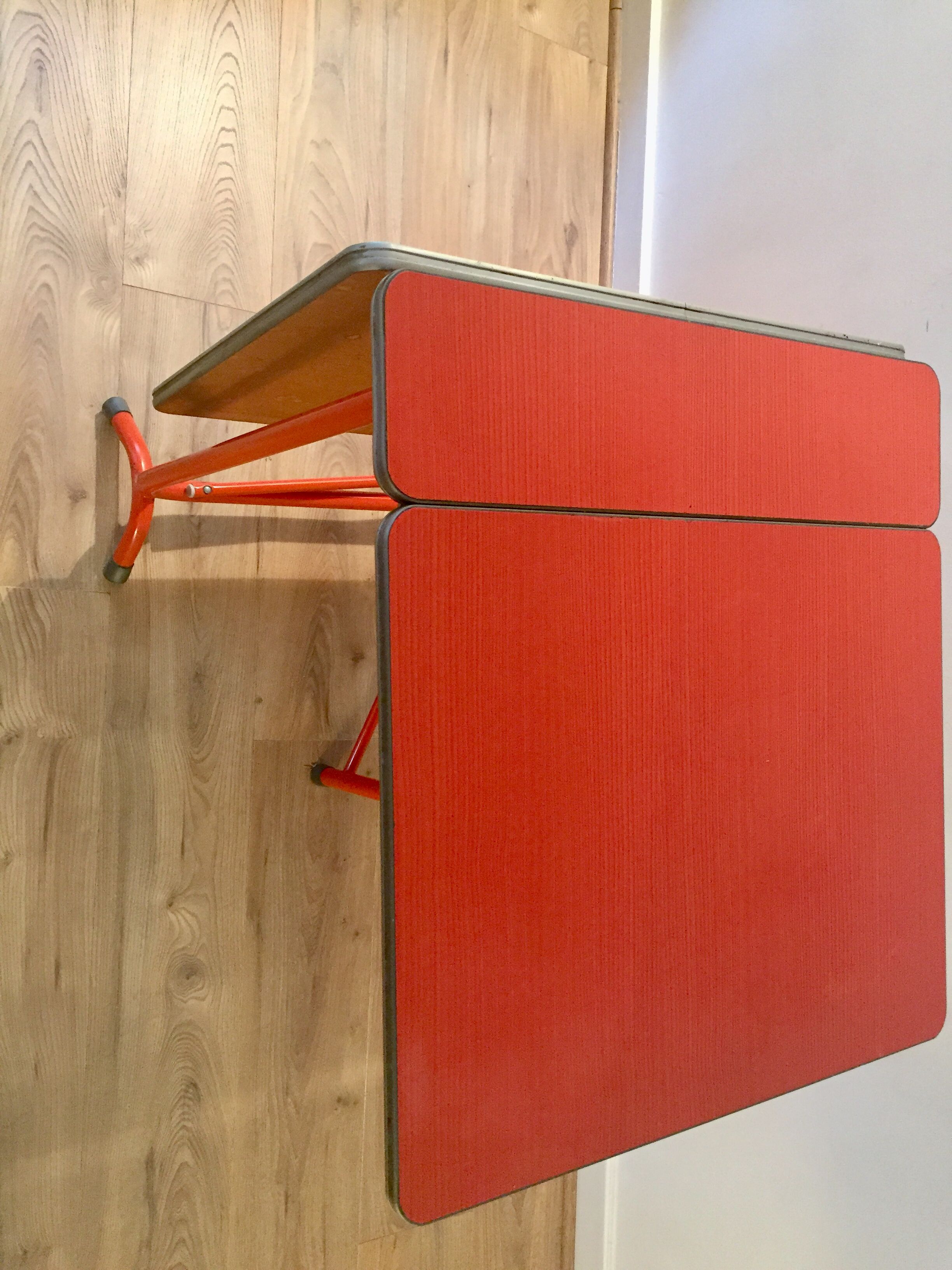 Table pliante pliable formica orange vintage