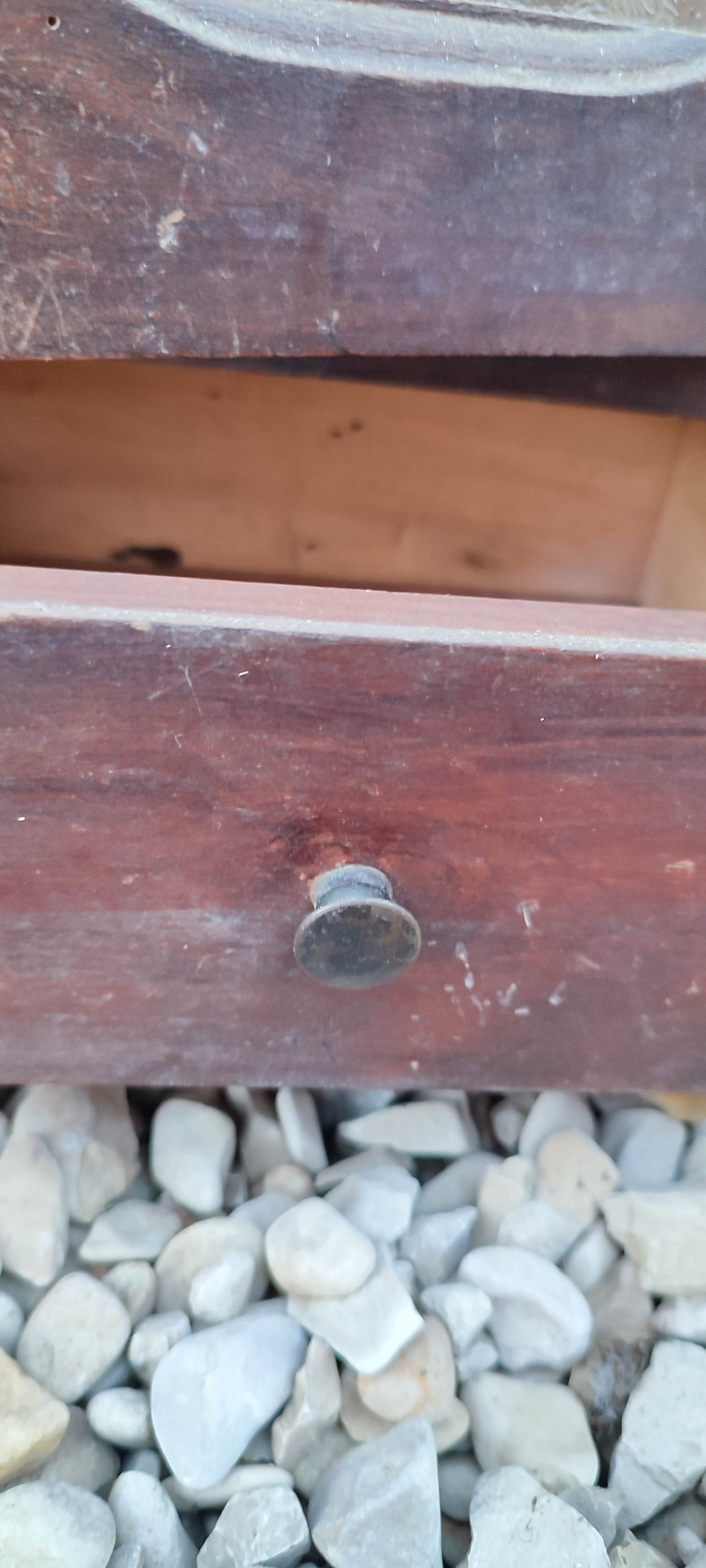 Wall-mounted medicine cabinet