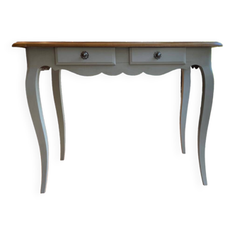 Small desk