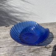 Vide poche coquillage bleu en verre