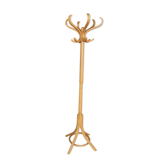 Baumann parrot coat holder
