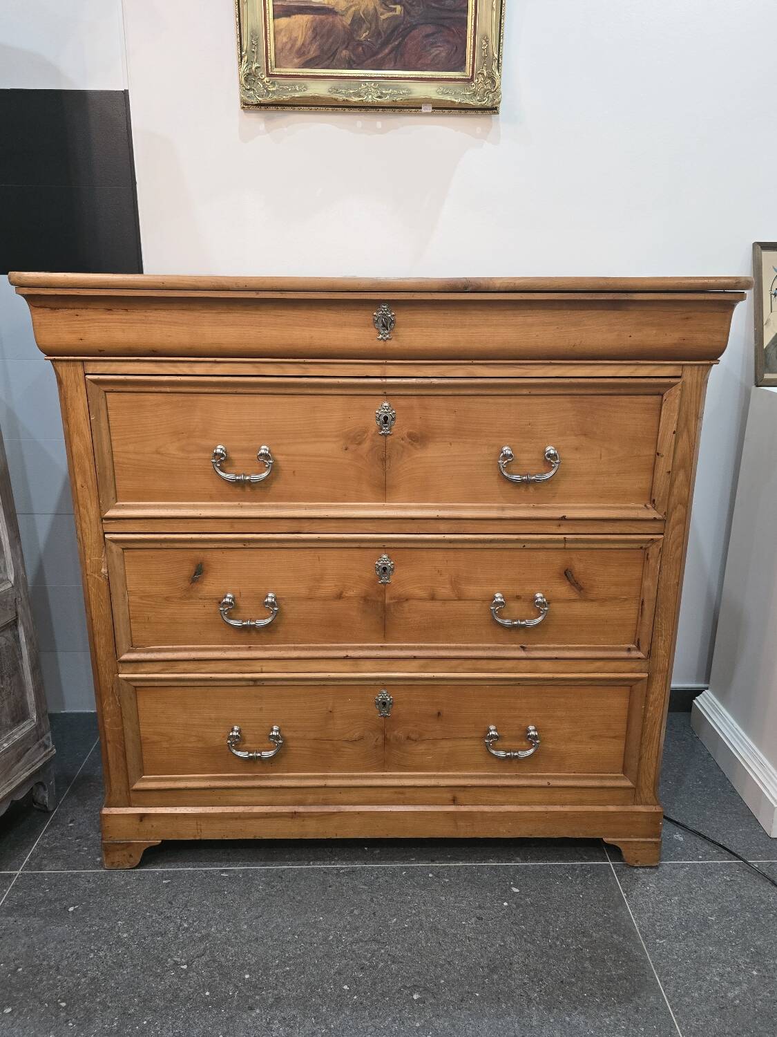 Grande commode en sapin style Louis philippe