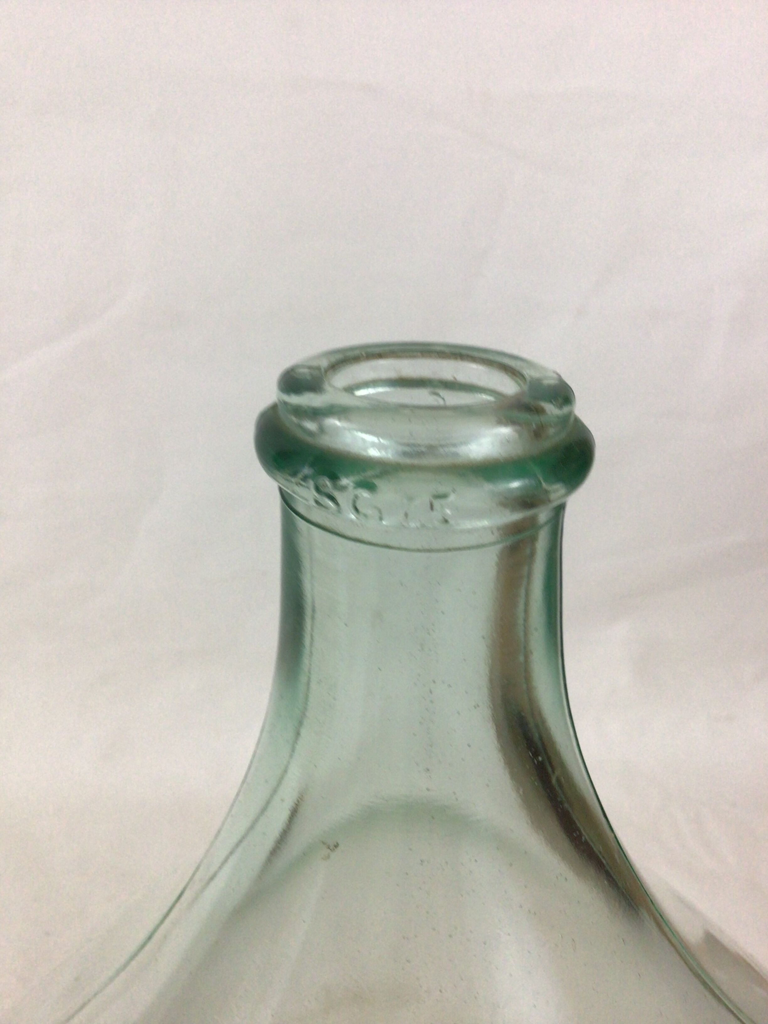 Dame Jeanne 15 liters in molded glass