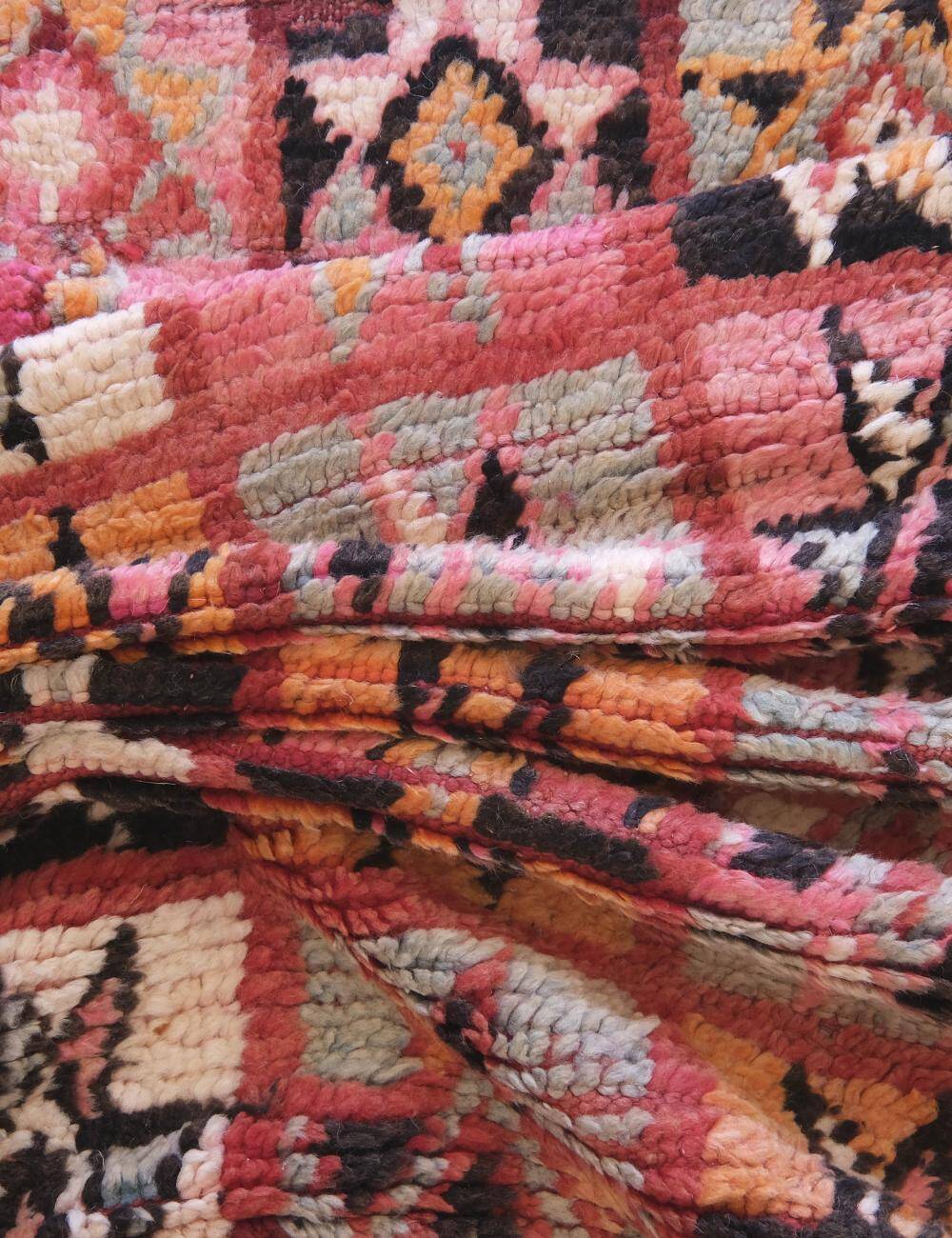 Vintage Berber rug - 380 x 179 cm
