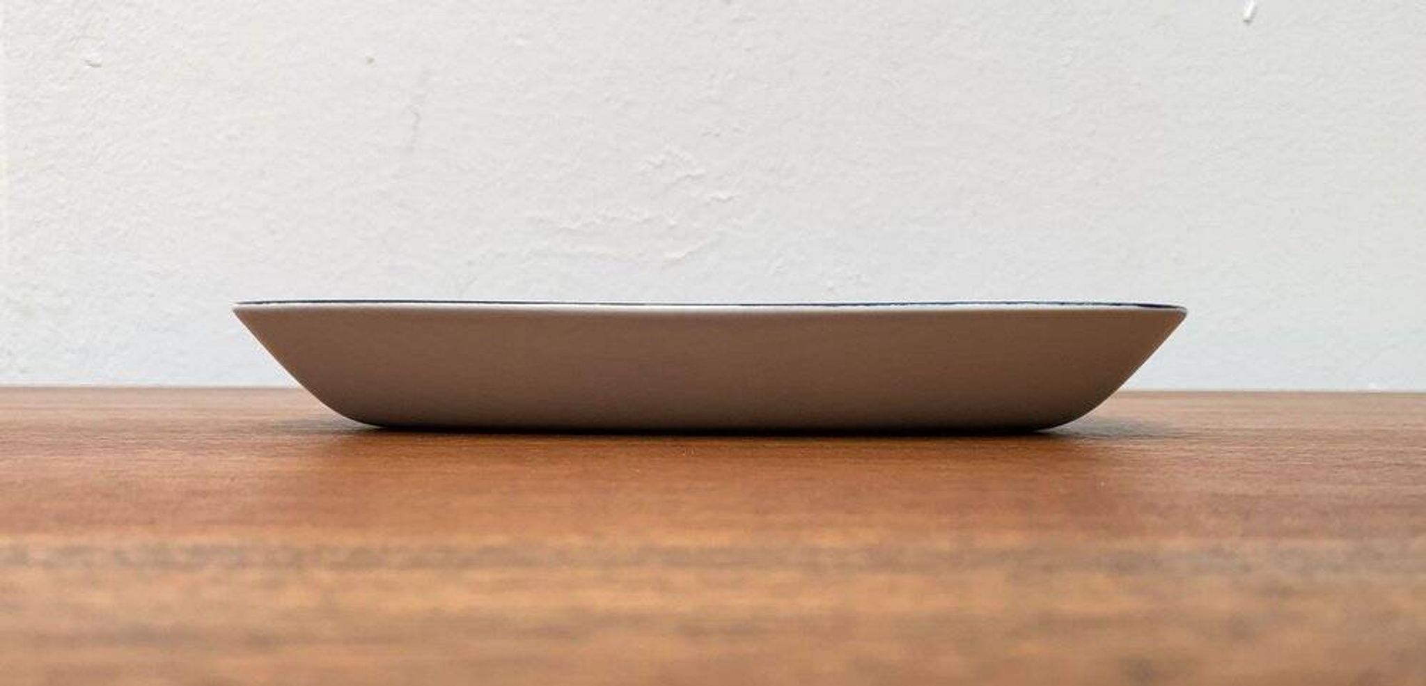 Danish porcelain bowl from the mid-century by Aluminia Royal Copenhagen, 1960s.