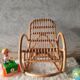 Rocking chair enfant en rotin vintage