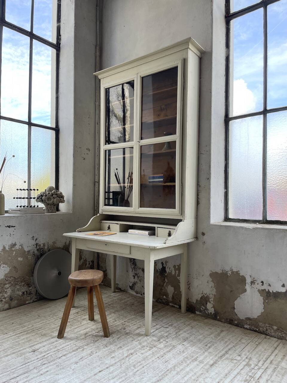 20th century showcase office