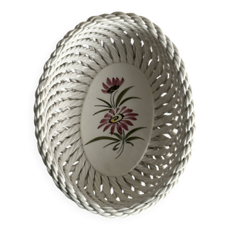 Small twisted porcelain bowl