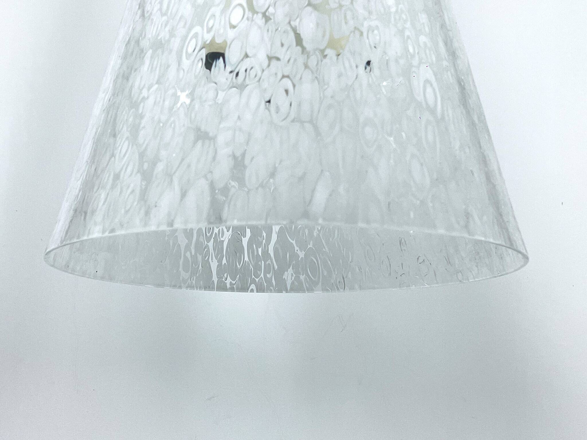 Lustre rare et imposant en verre de Murano et laiton, signé Esperia, par Angelo Brotto. Italie.