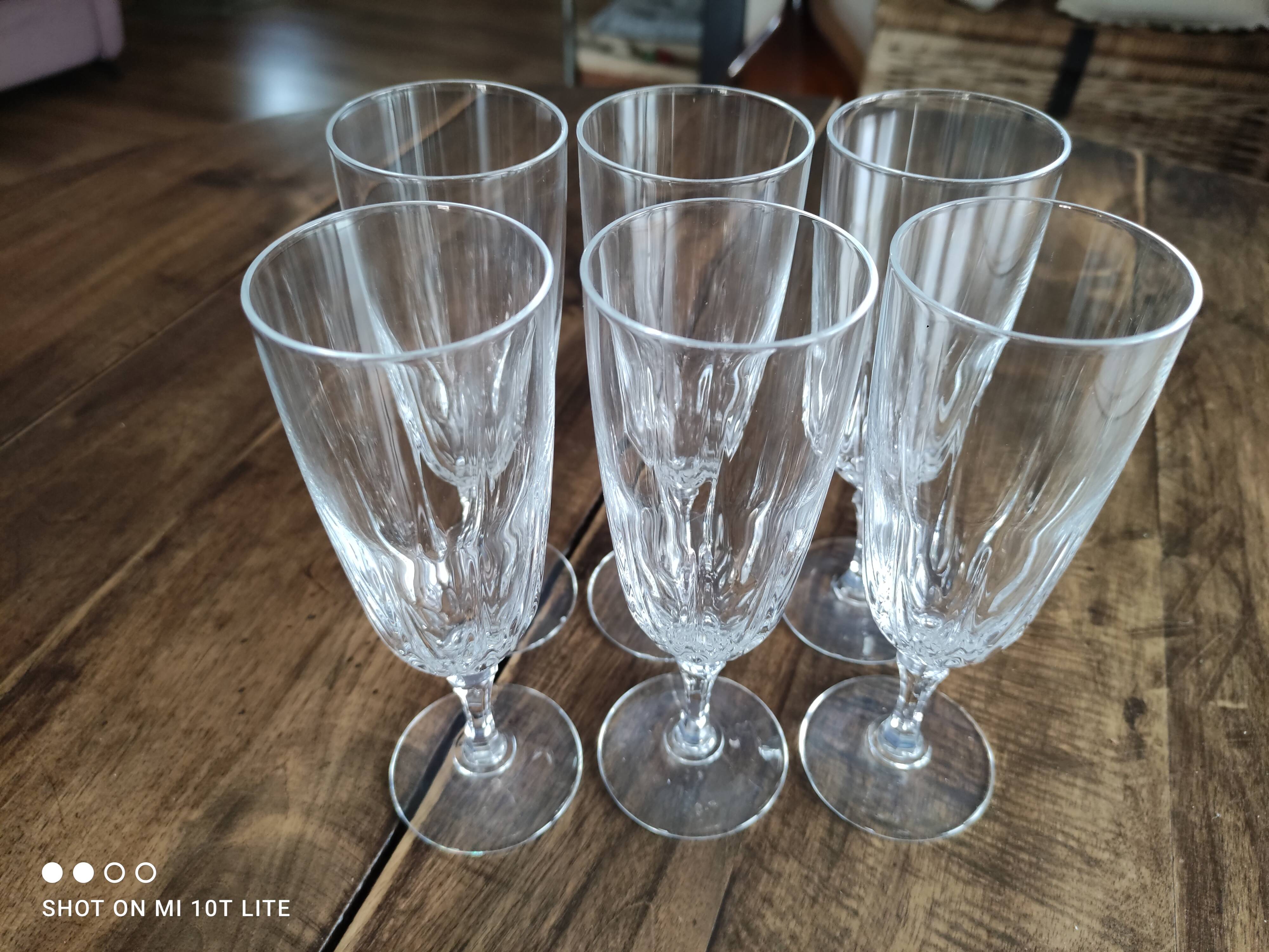 Set of 6 vintage champagne flutes in chiseled crystal