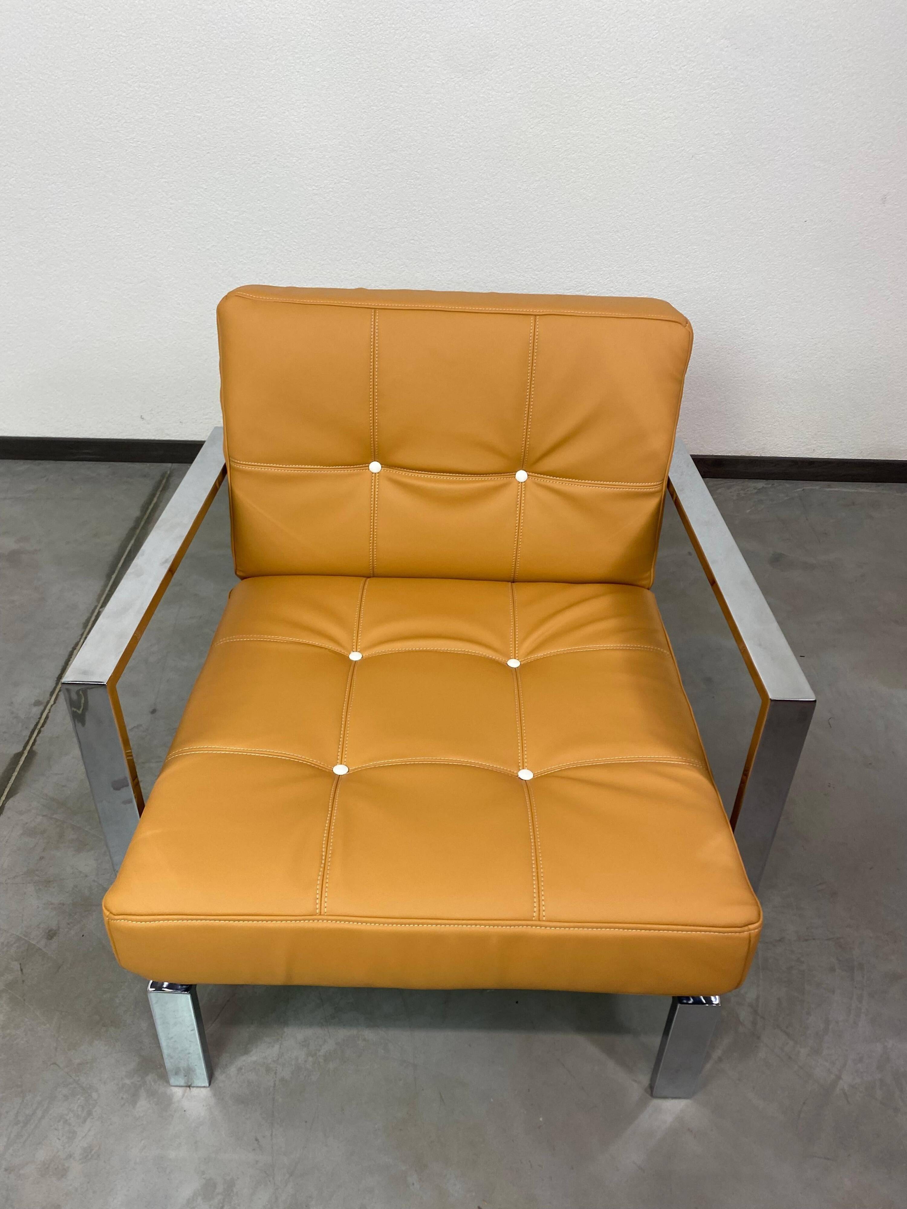 Fauteuil lounge design milieu du siècle - Studio beige