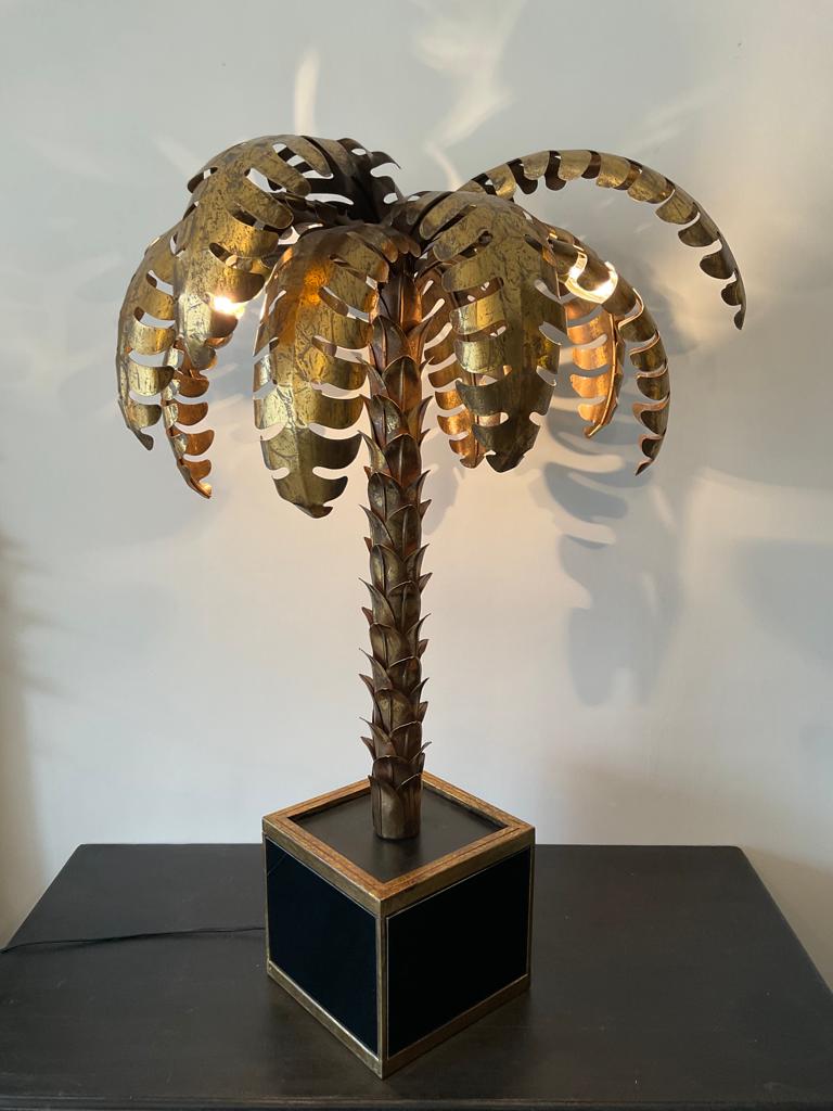 Palm lamp