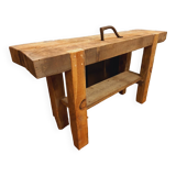 Carpenter's workbench