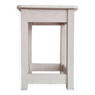 Tabouret ancien patine blanc