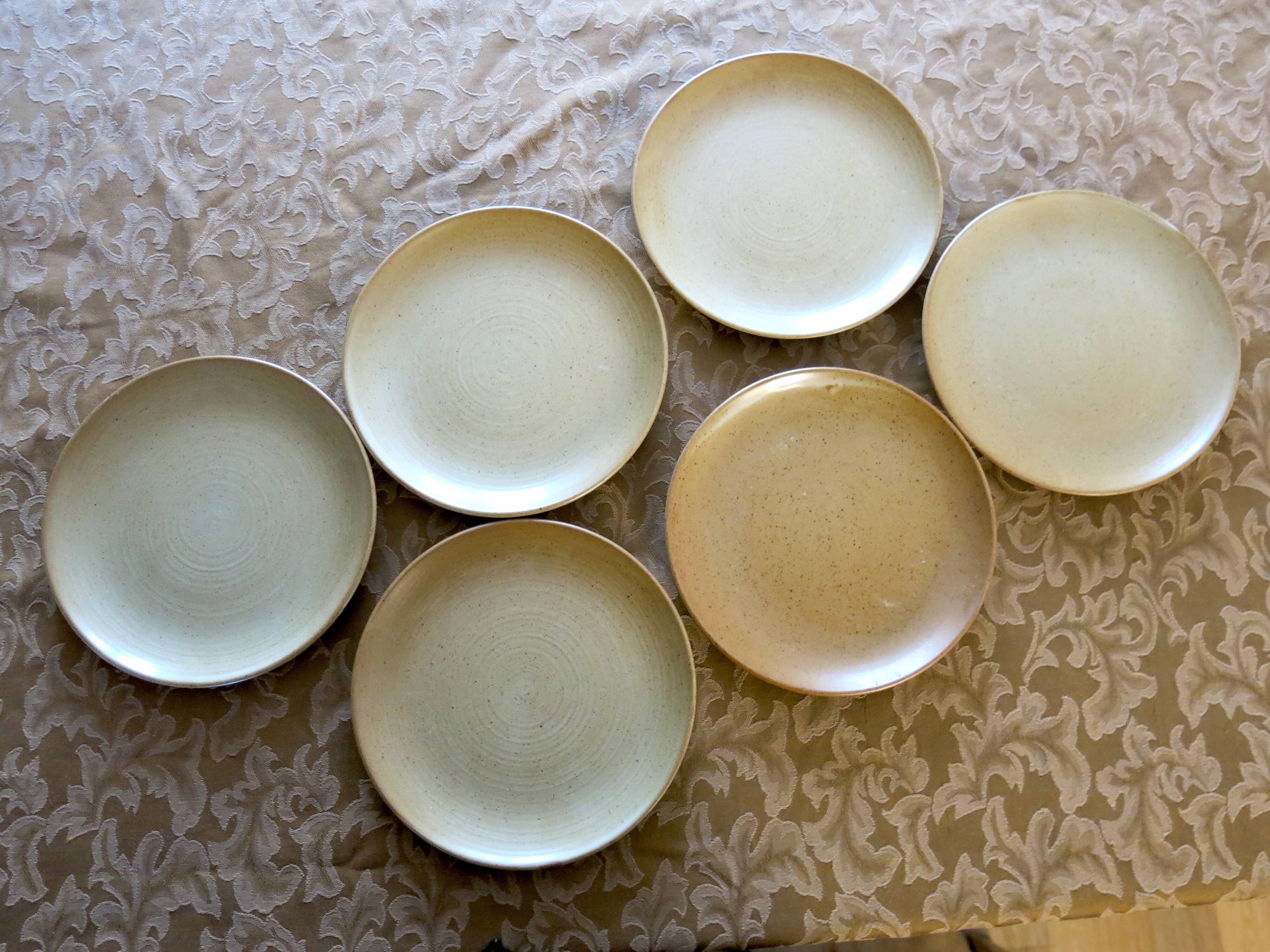 6 stoneware dessert plates from "Grés Village" in very good condition