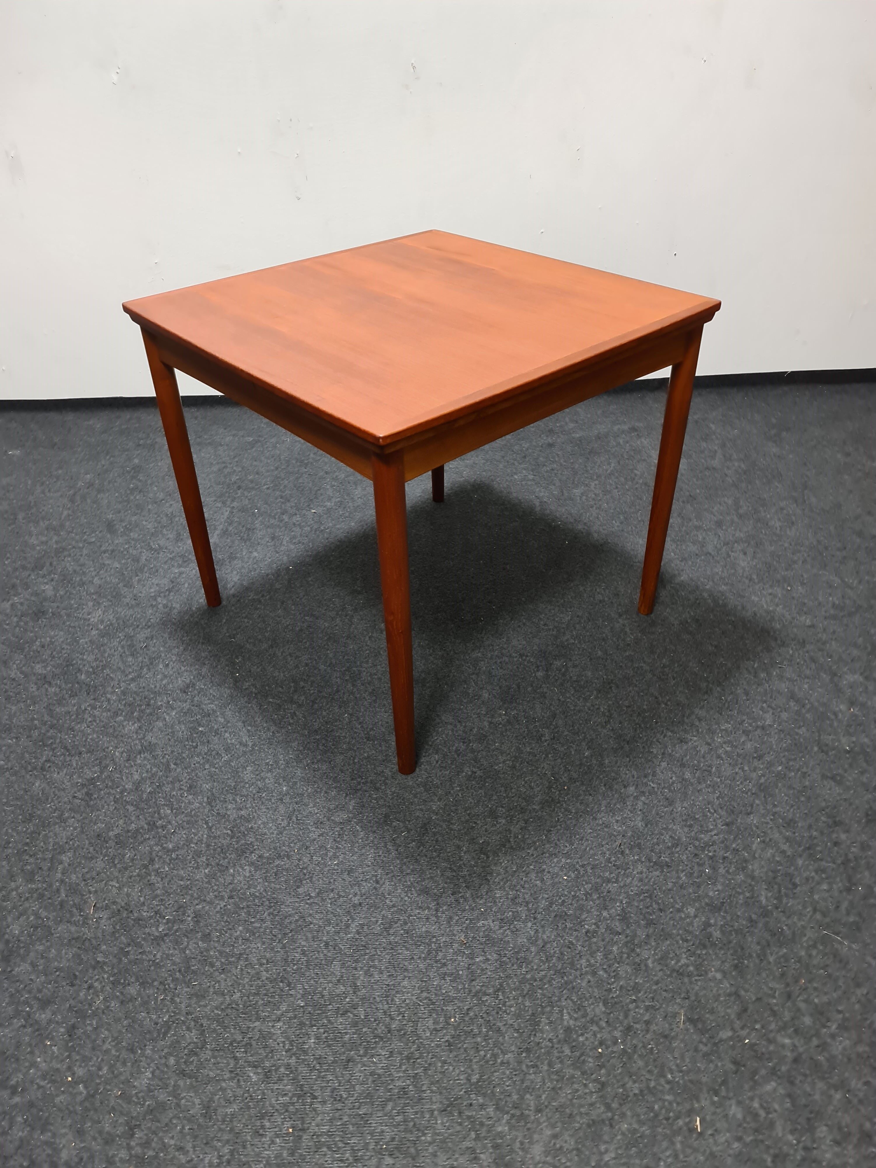 Table à manger en teck de design danois par Poul Hundevad