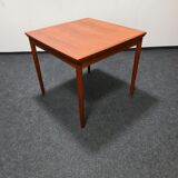 Danish design teak dining table by Poul Hundevad
