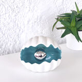 Ceramic shell lamp