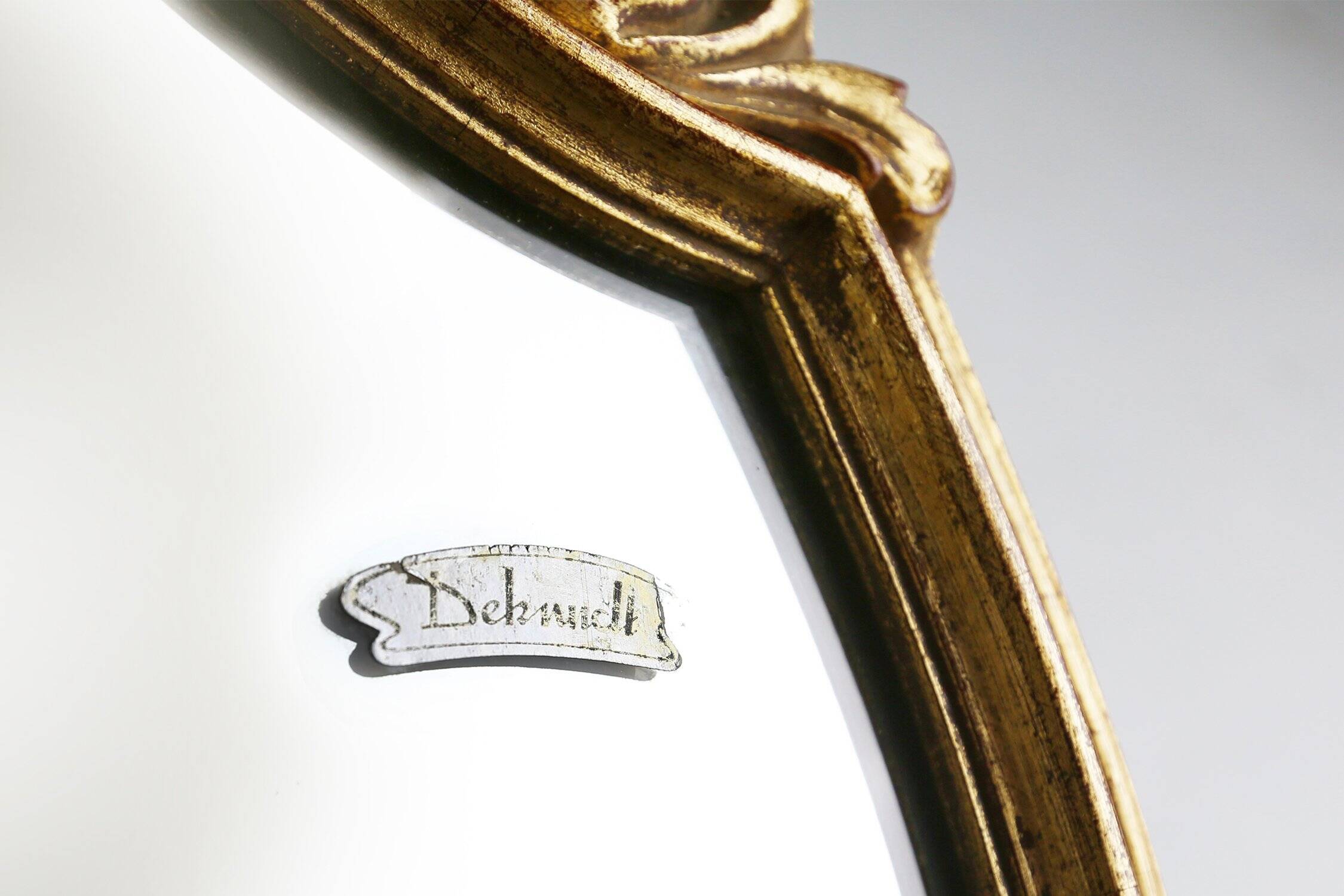 Miroir en résine dorée de style baroque Deknudt avec plateau, Belgique années 1970