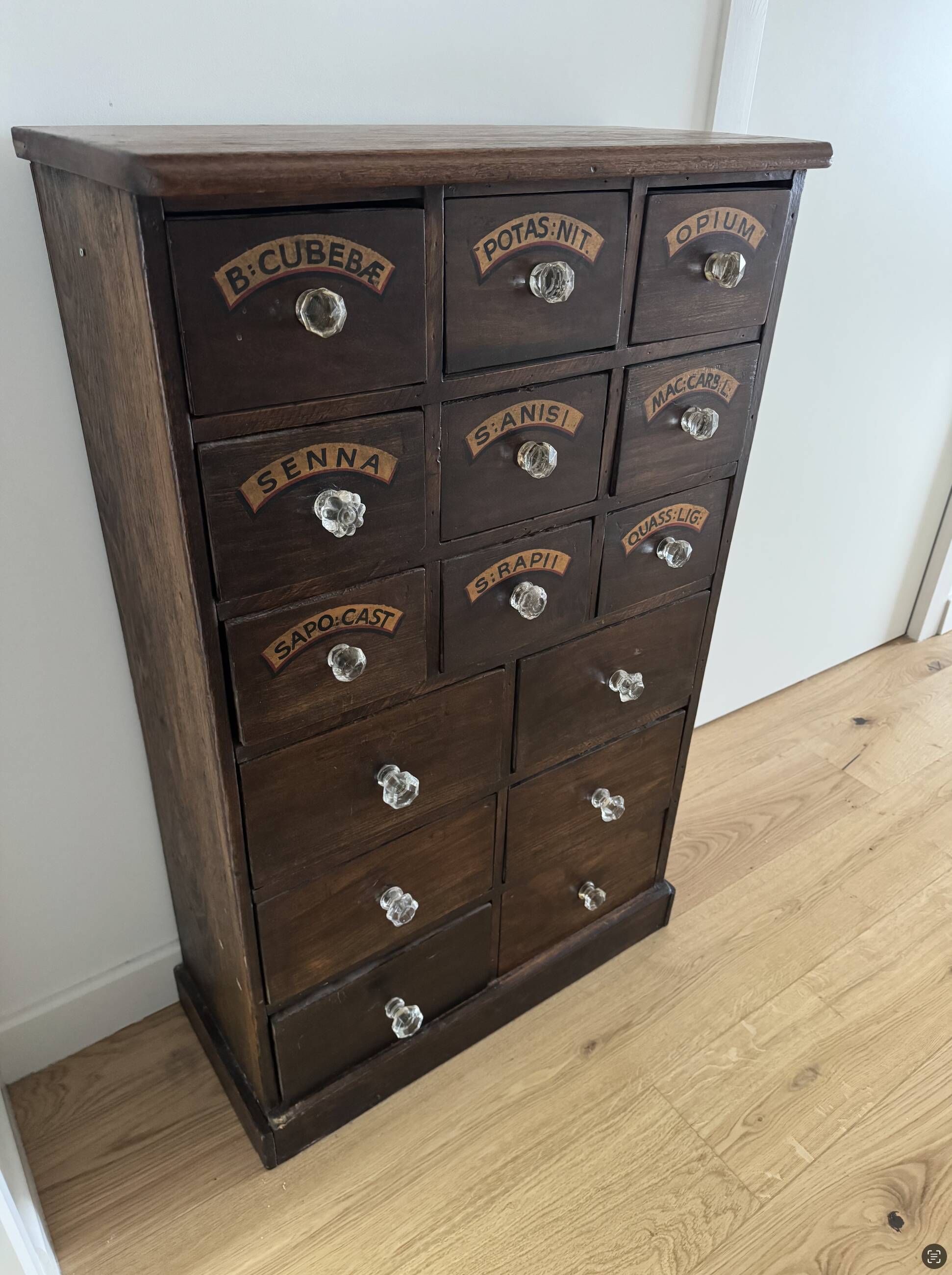 Apothecary drawer unit