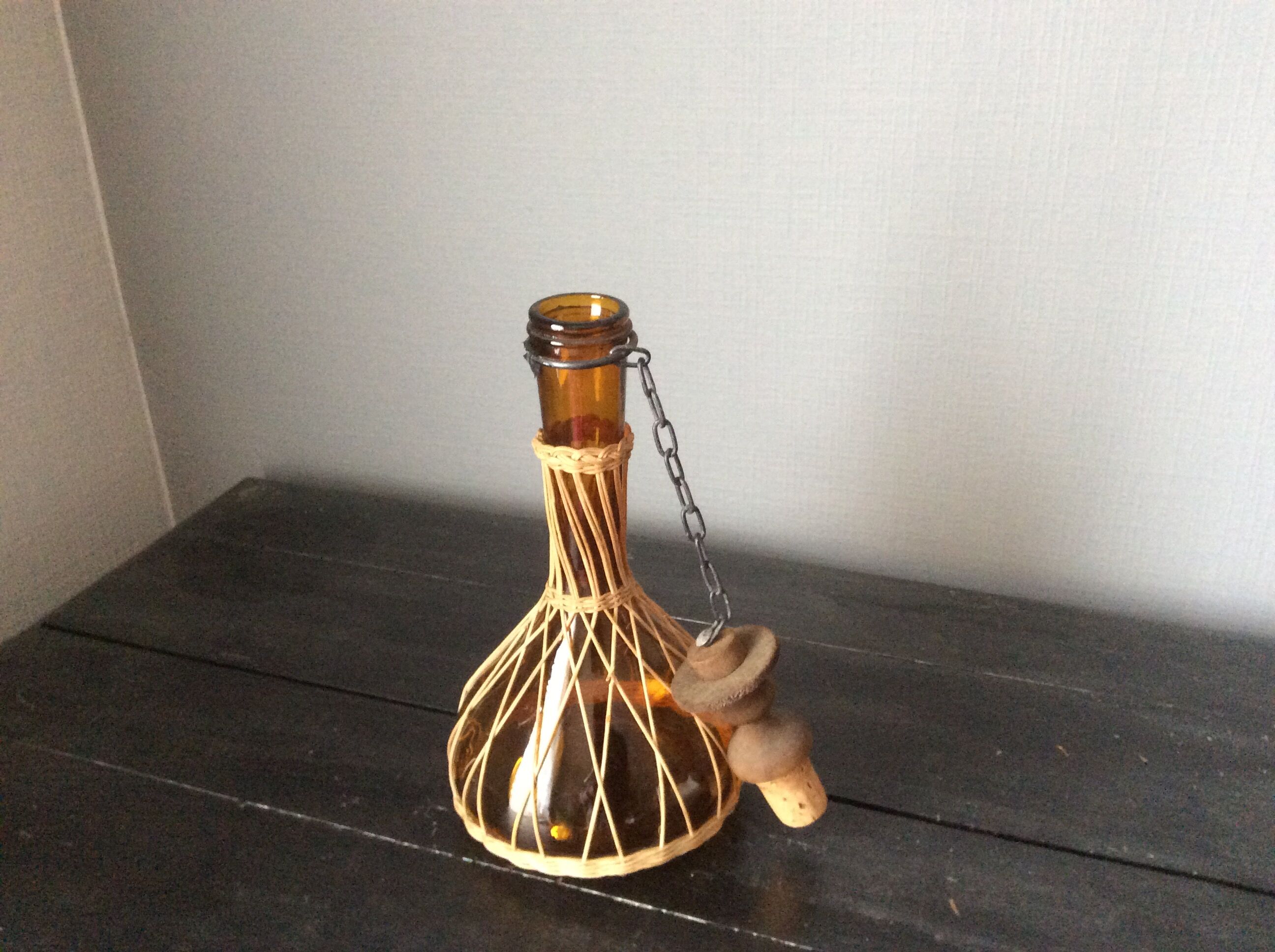 Bottle glass and wicker