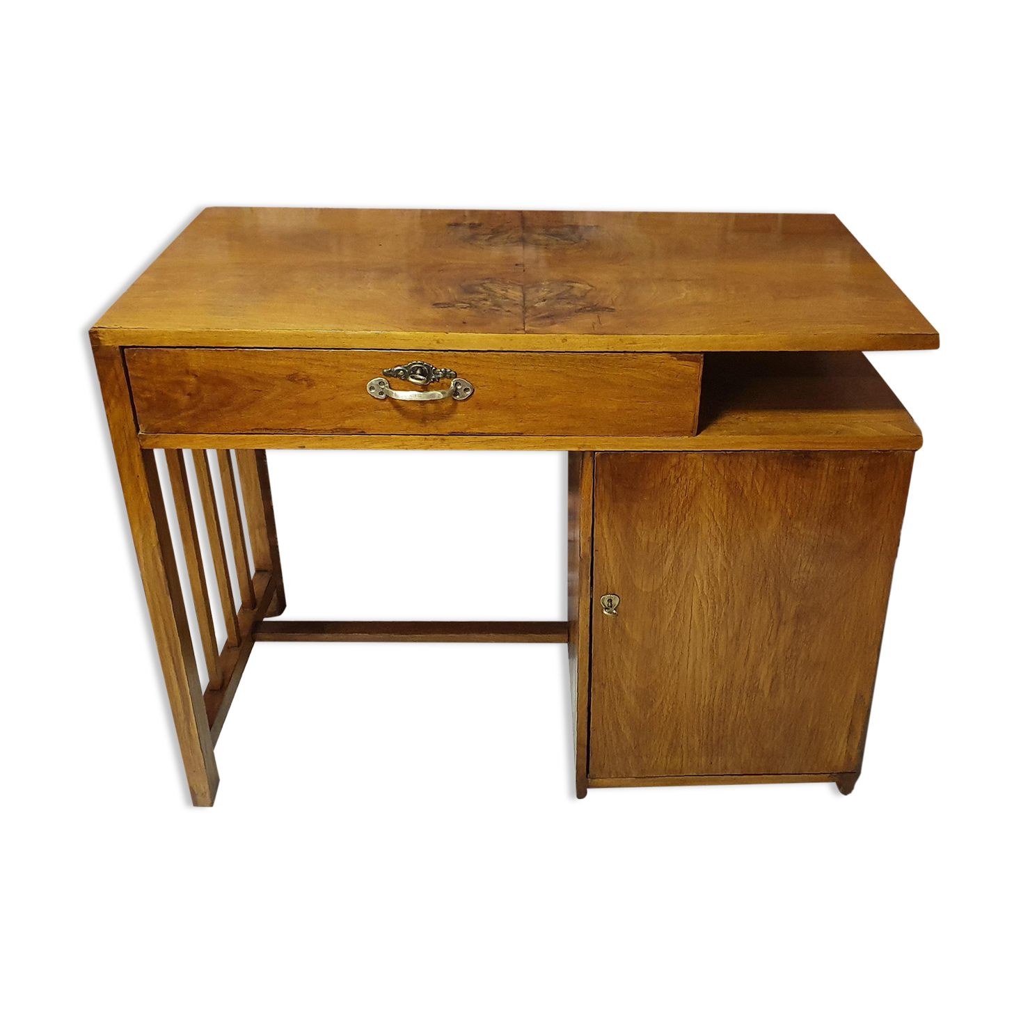 Retro desk, 1940s, after renovation