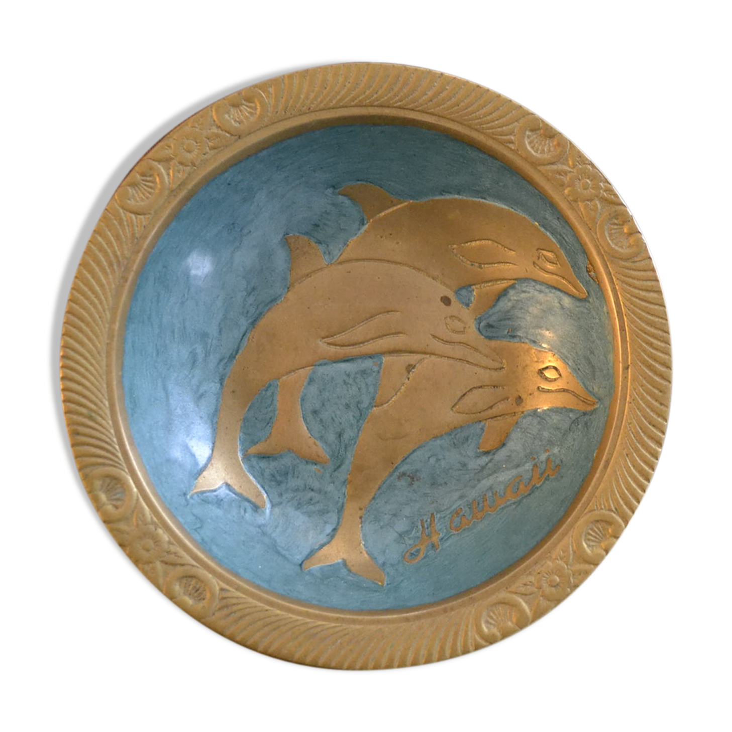 Empty pocket in brass dolphins design