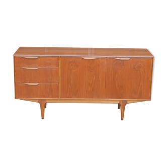 Enfilade de Tom Robertson pour A.H. Mcintosh