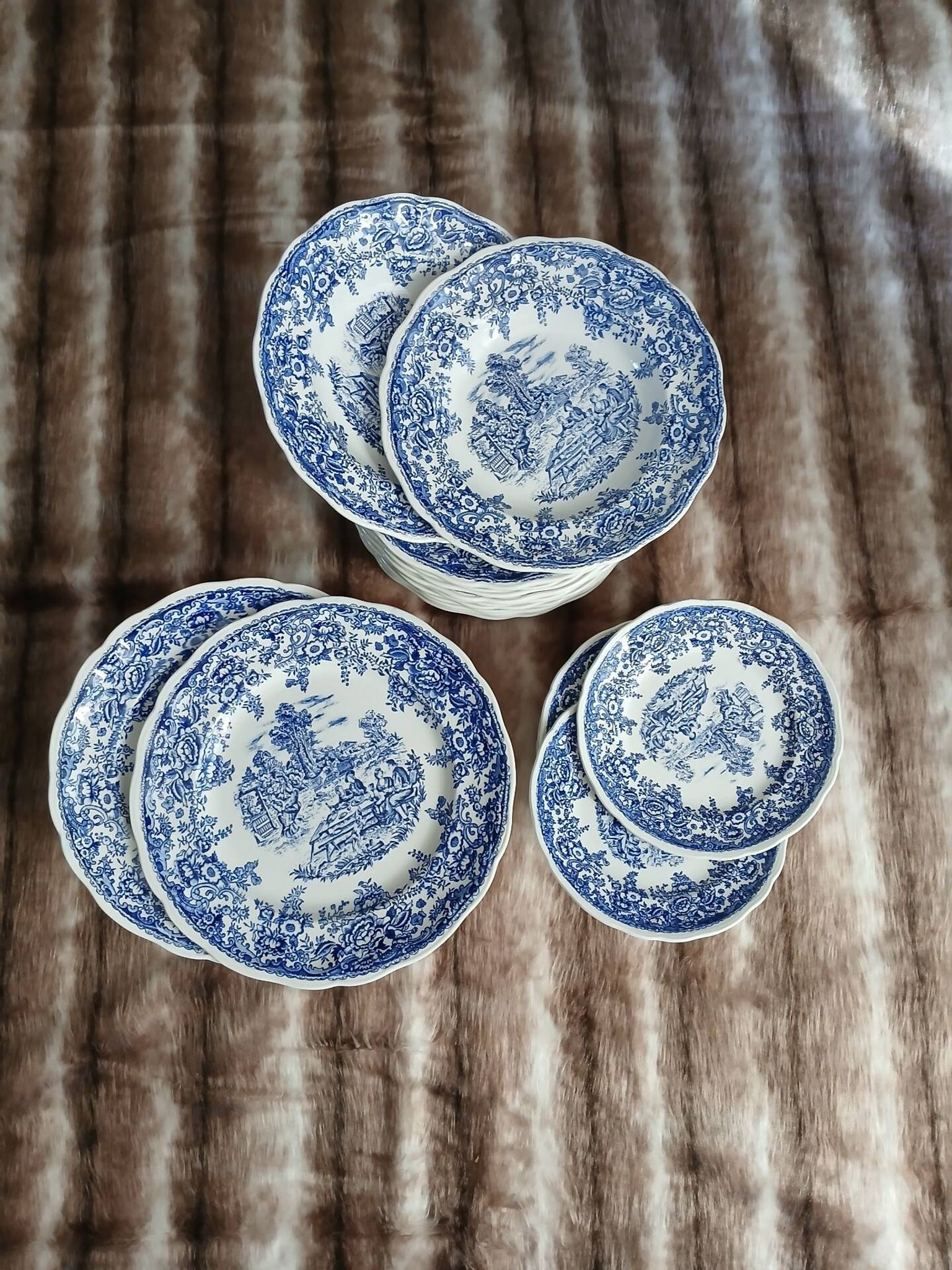 12 antique deep plates Lunéville KG