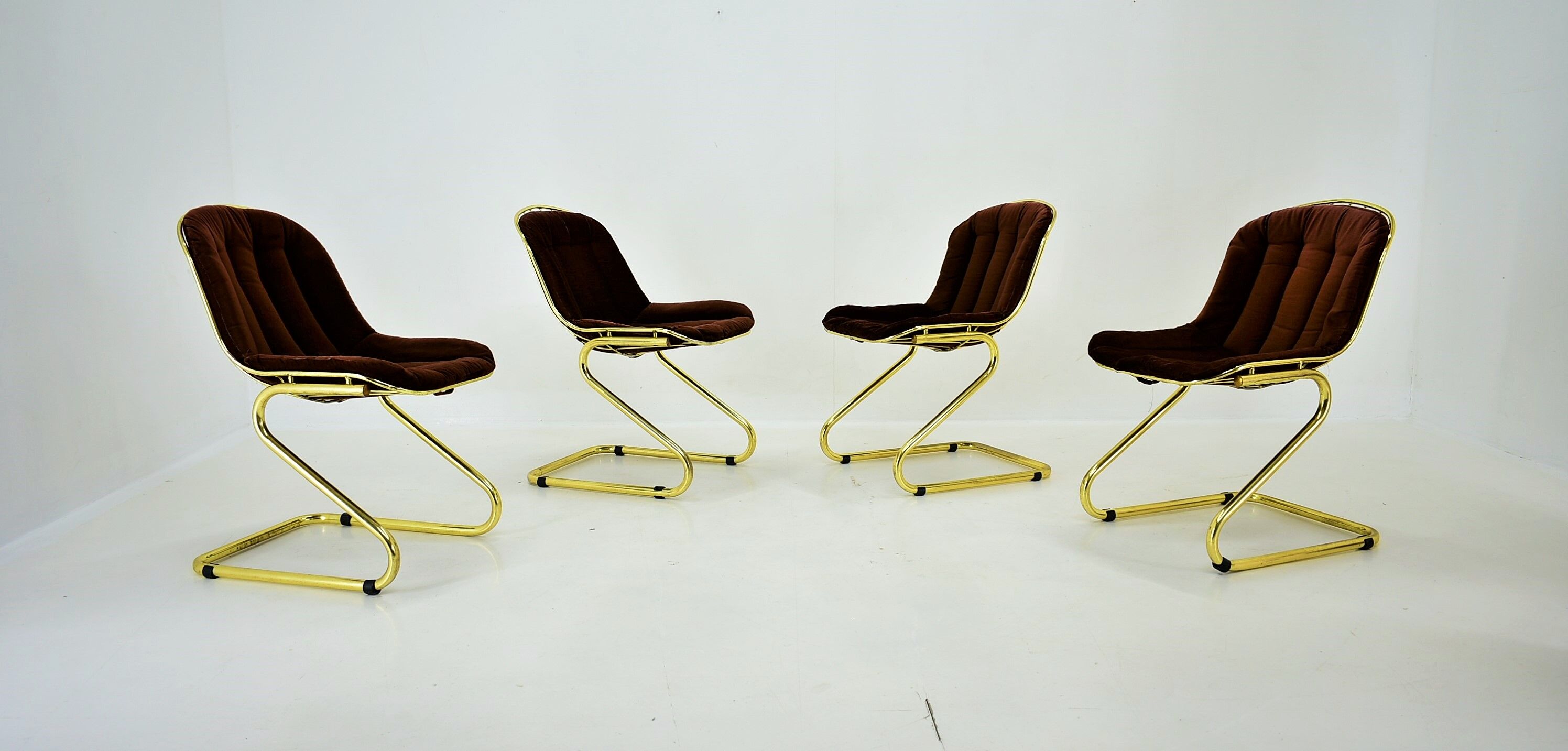 Midcentury set of four dining chairs, italy, 1970s
