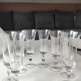 Set of 8 champagne flutes, flared neck. In crystal. Frosted plant motifs.