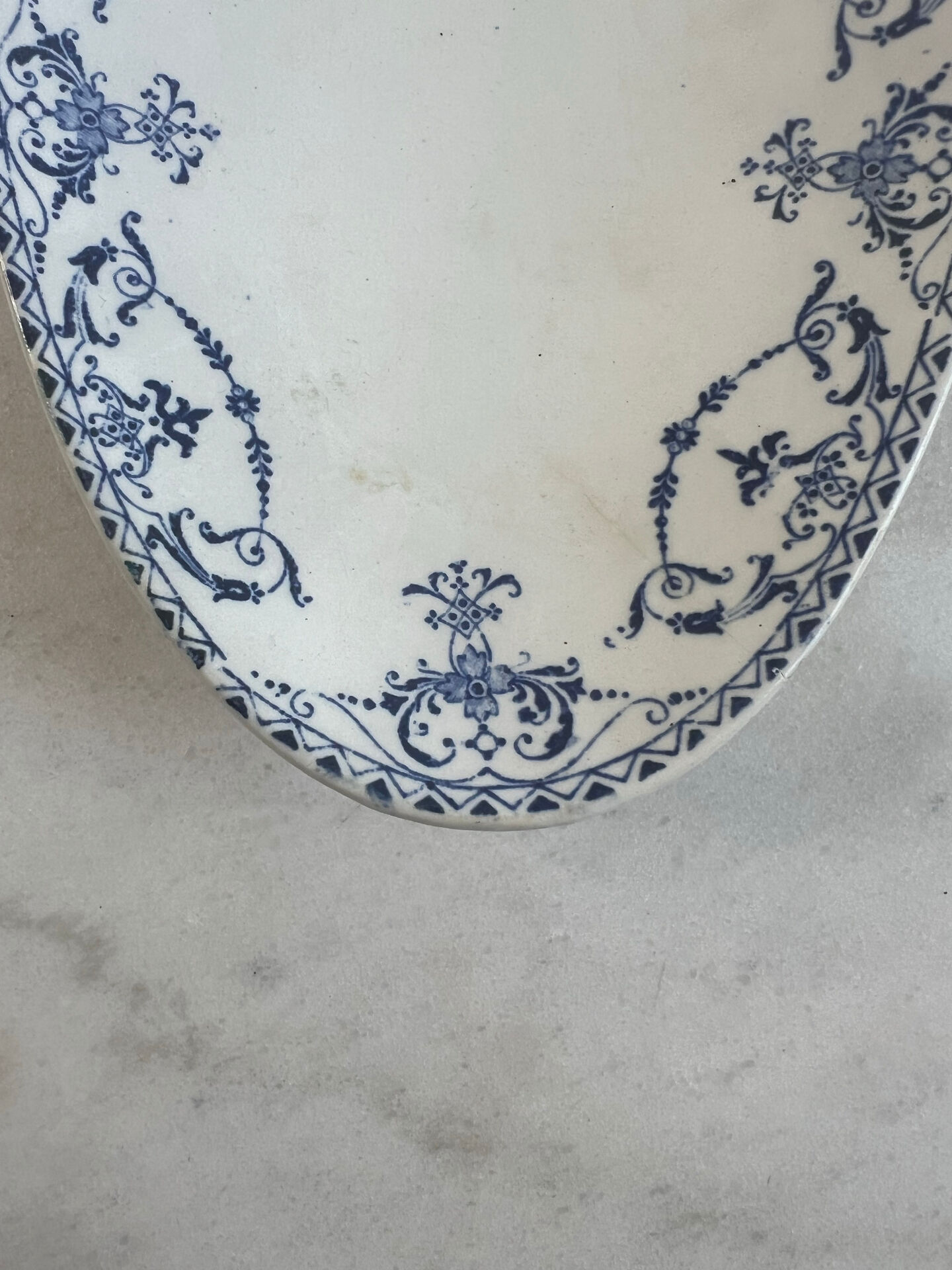 Lunéville KG — Moustiers Collection, Oval Plate Terre de Fer