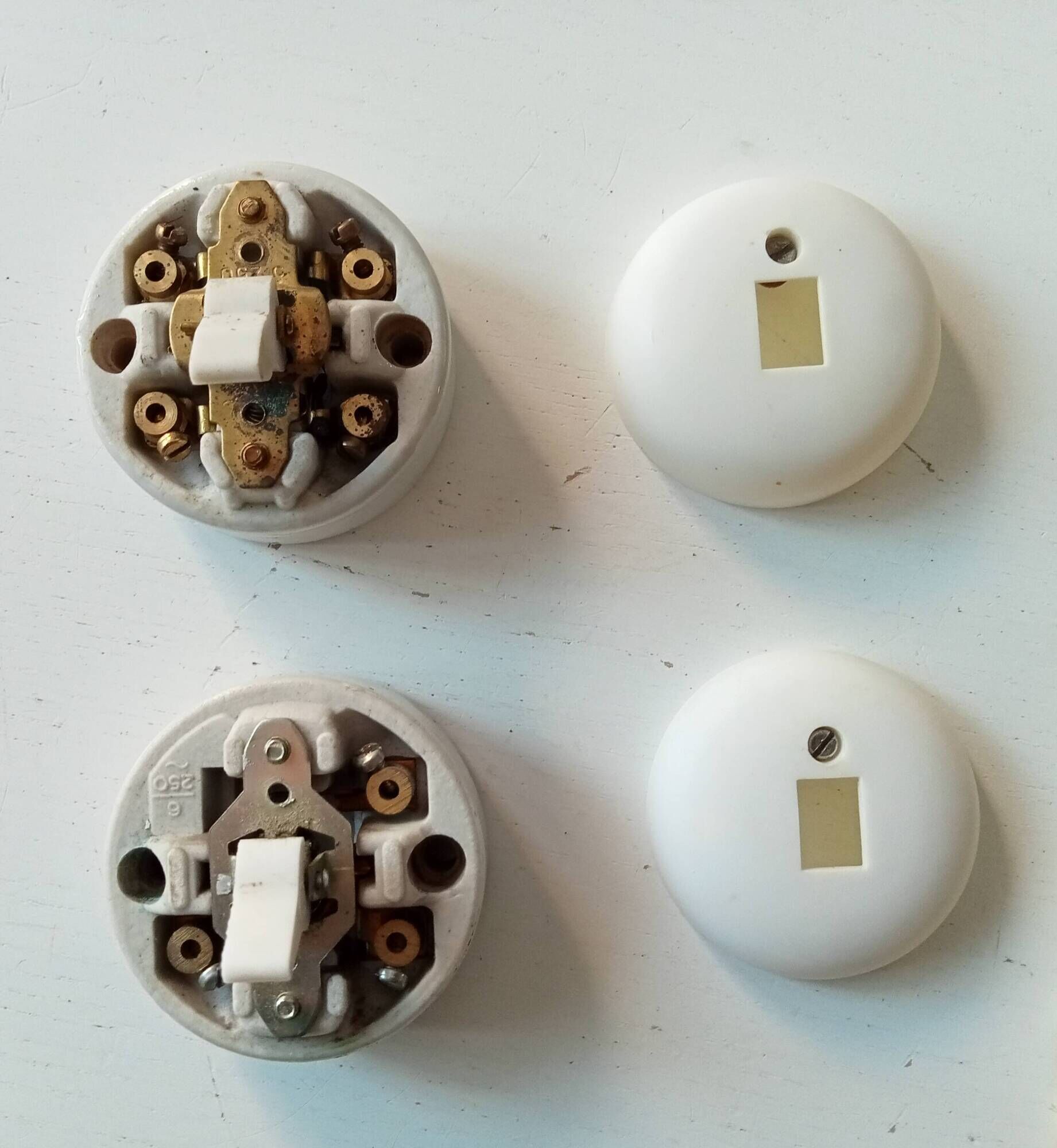Set of 2 old two-way switches, porcelain and plastic, 50s/60s