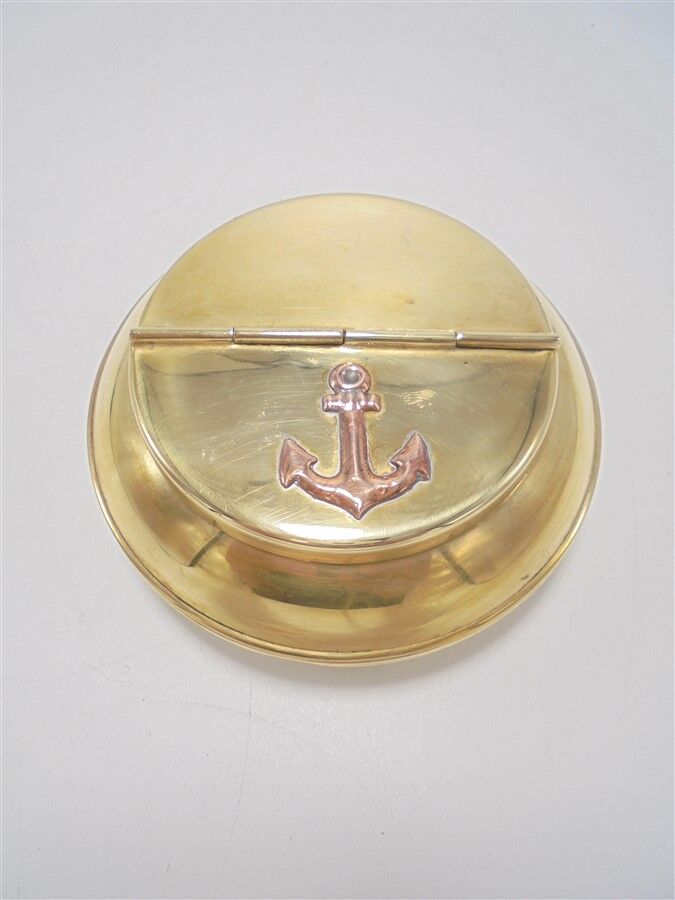 Marine deco ashtray
