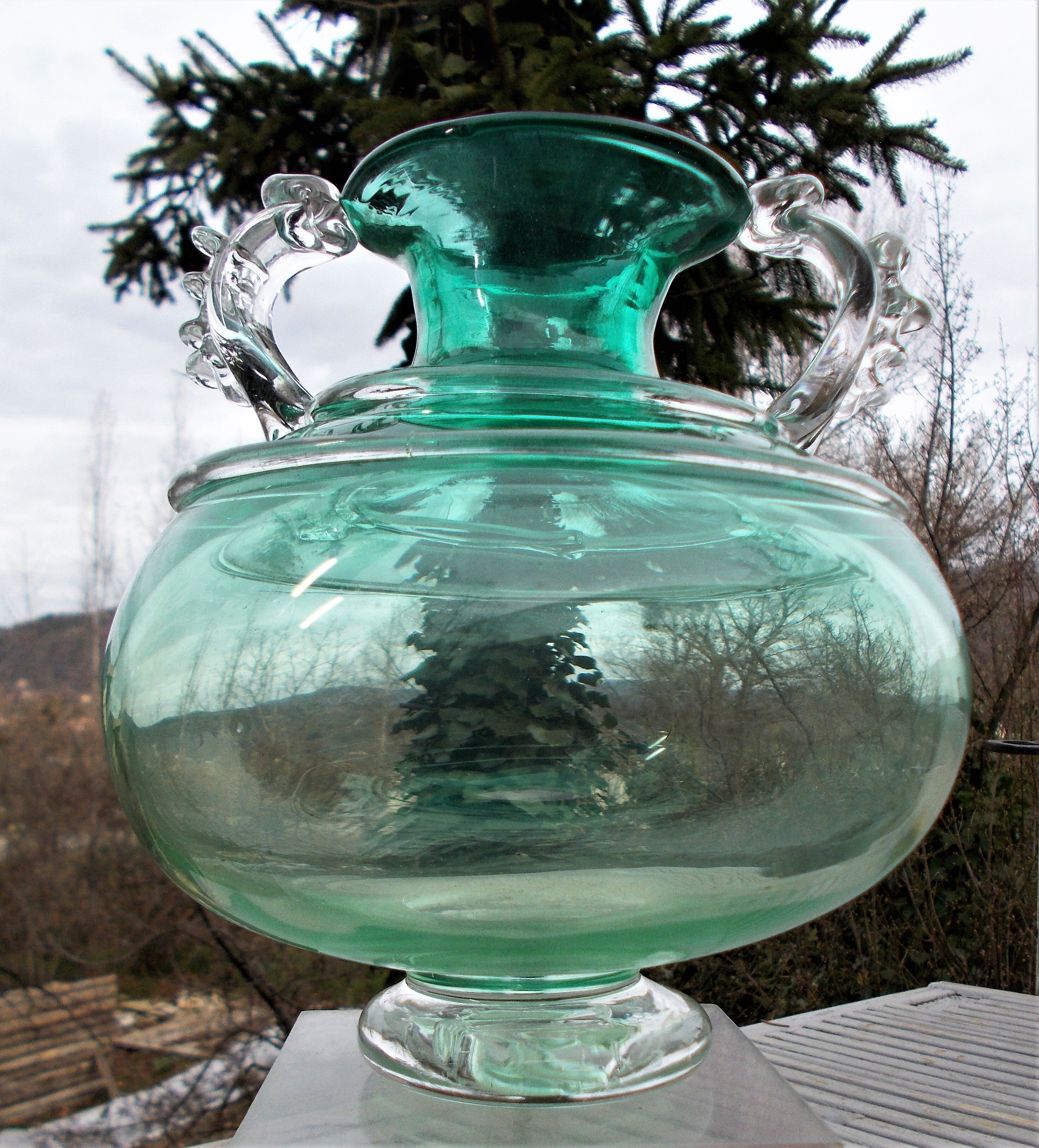 Contemporary glass signed Chris Thornton design Vase