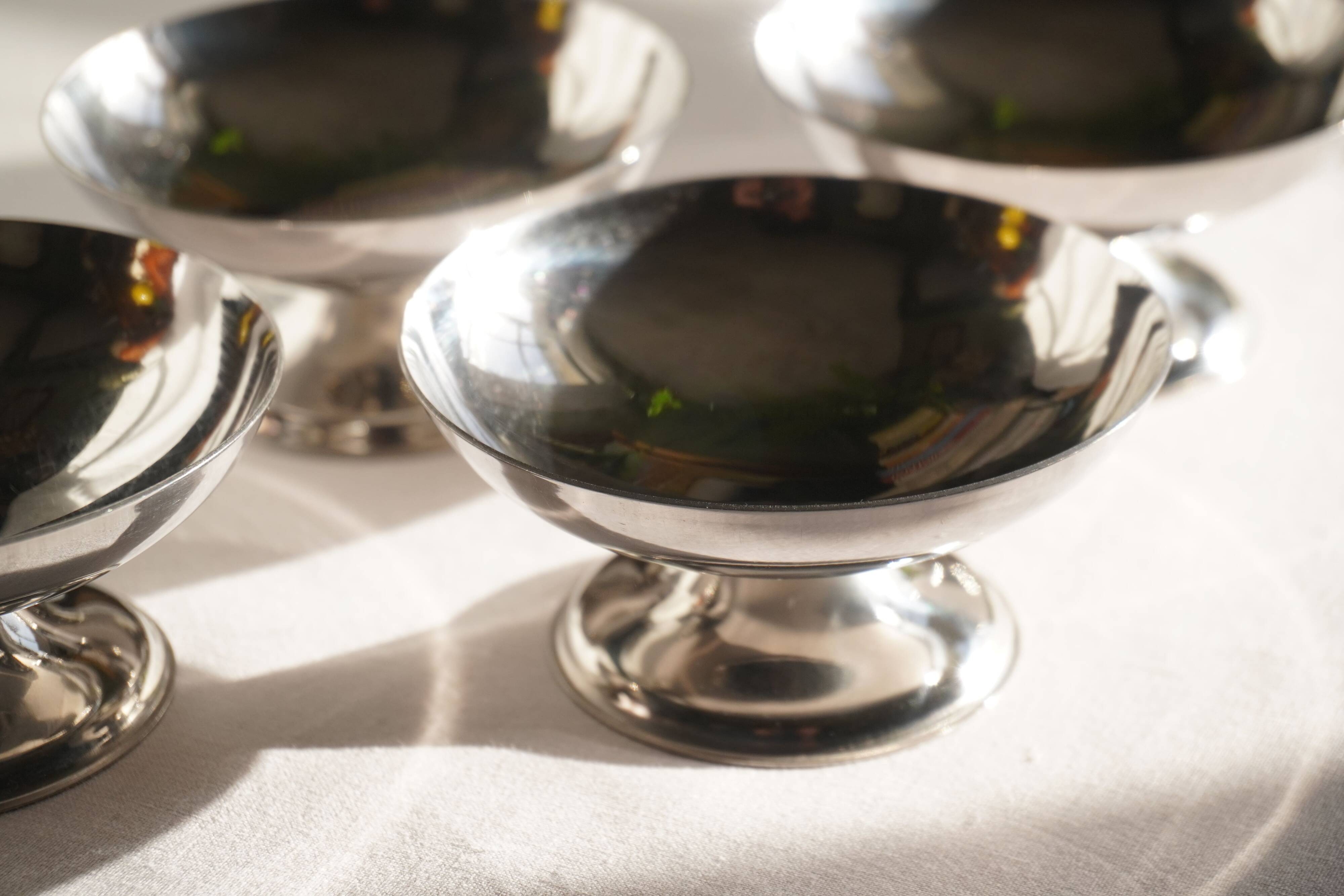 Set of 4 stainless steel ice cream cups, made in France