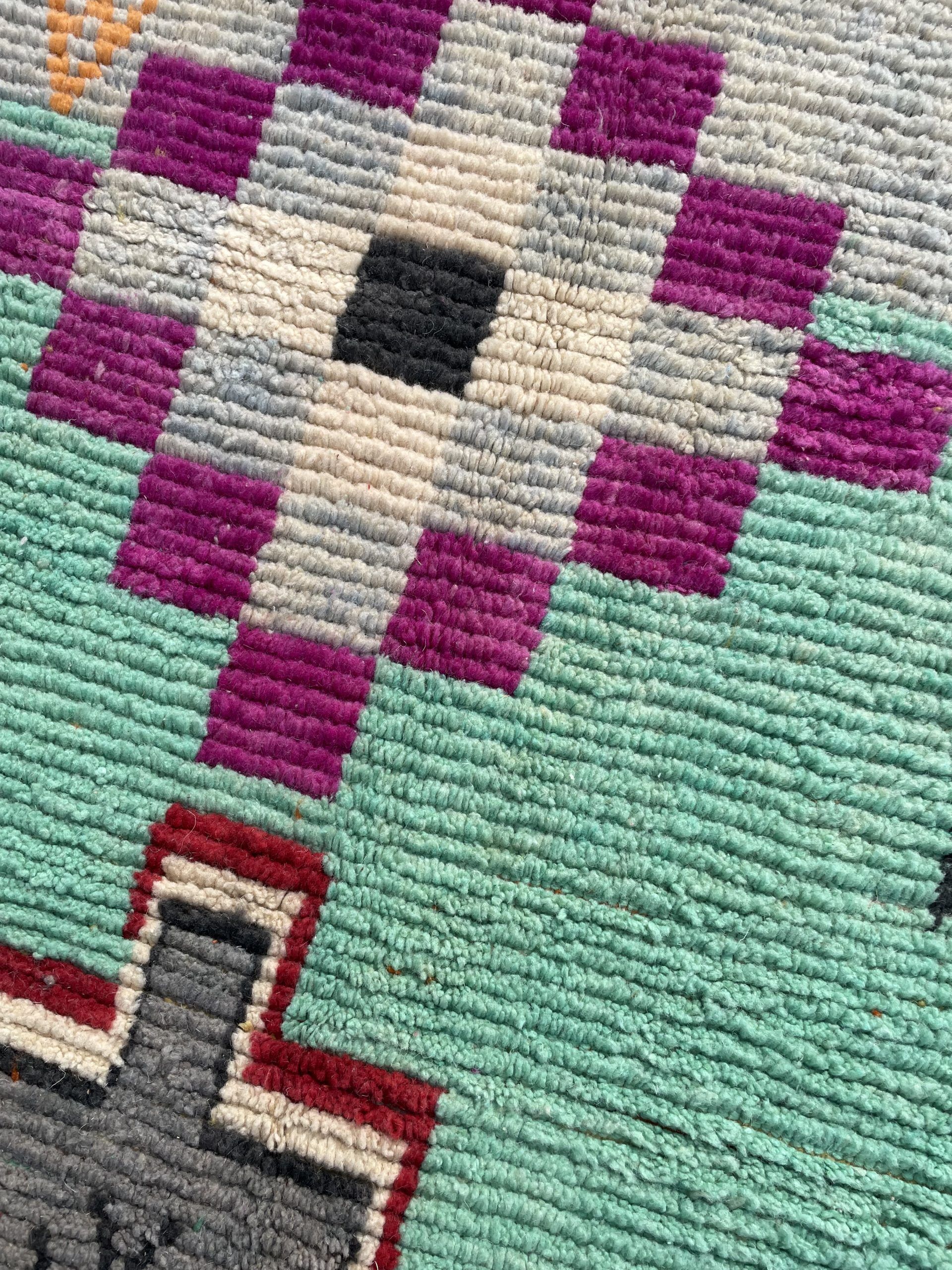 Large Moroccan Berber Carpet Boujad in Wool ideal Salon,